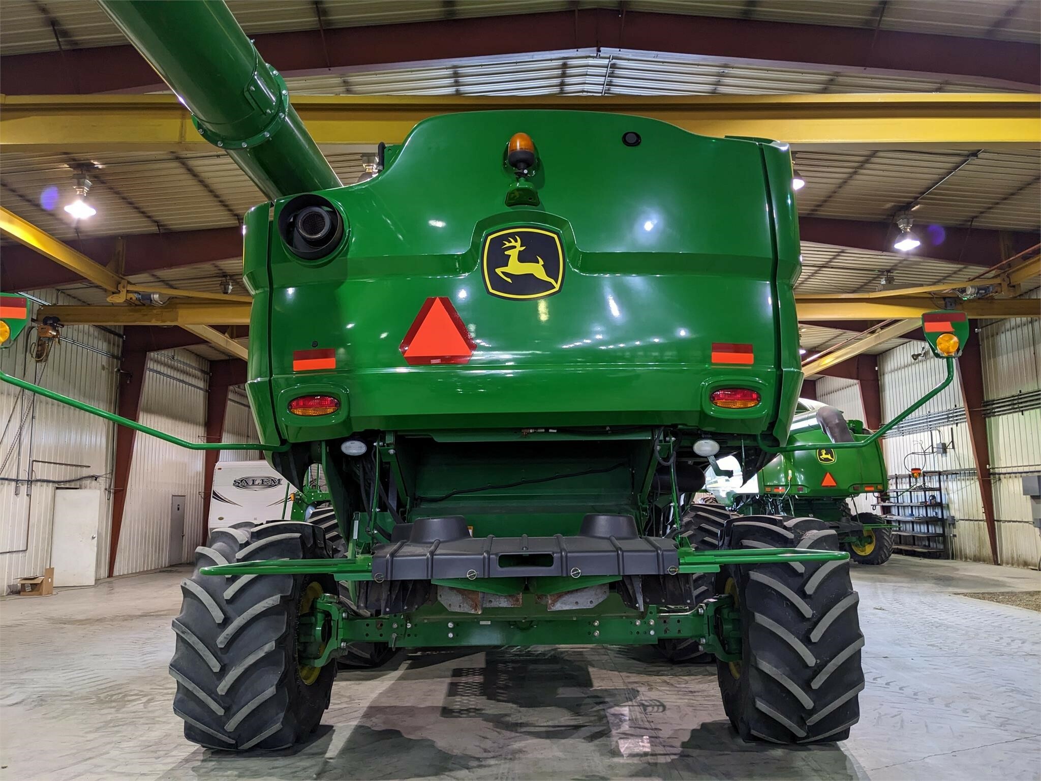 2016 John Deere S680 Combine