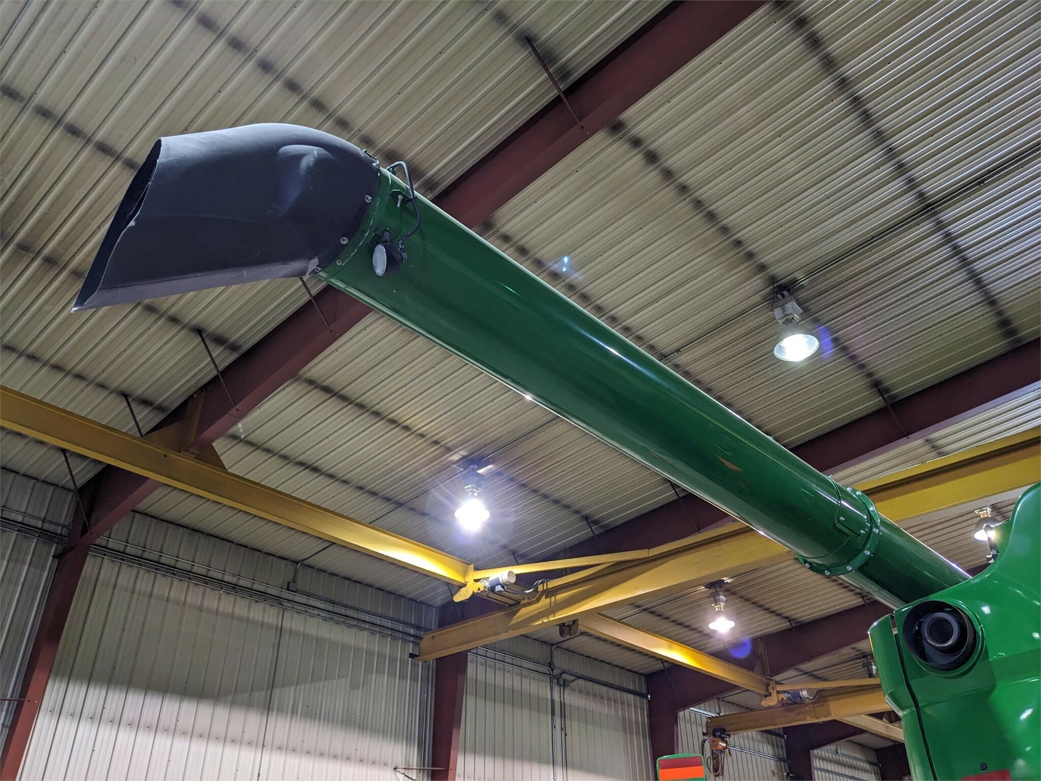 2016 John Deere S680 Combine