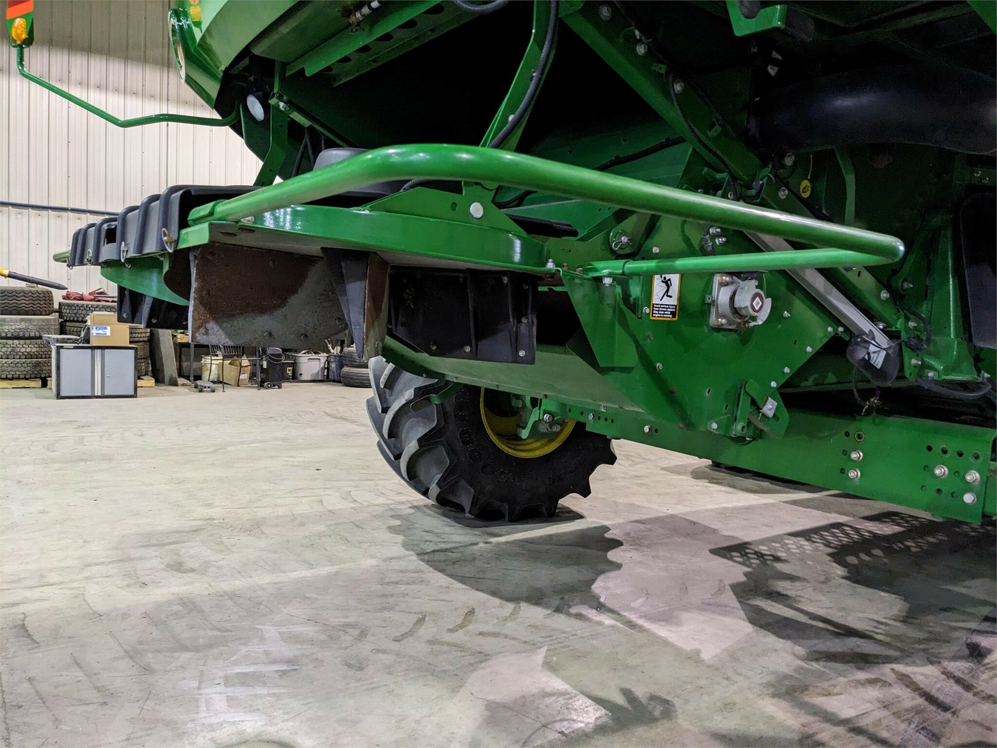 2016 John Deere S680 Combine