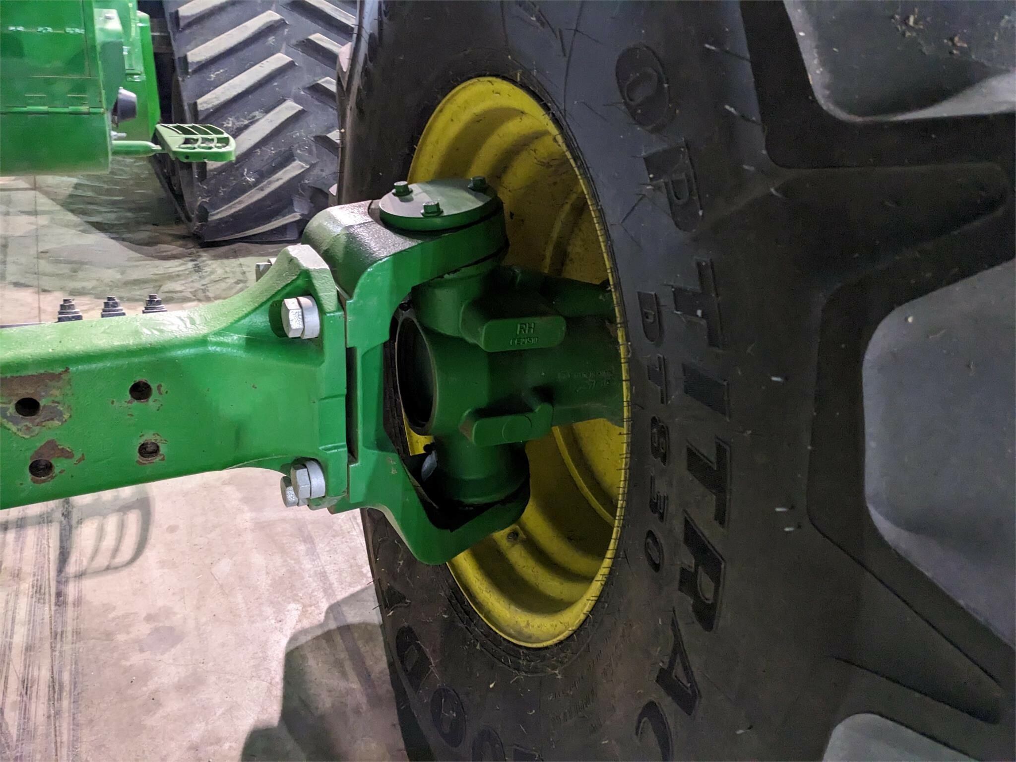 2016 John Deere S680 Combine