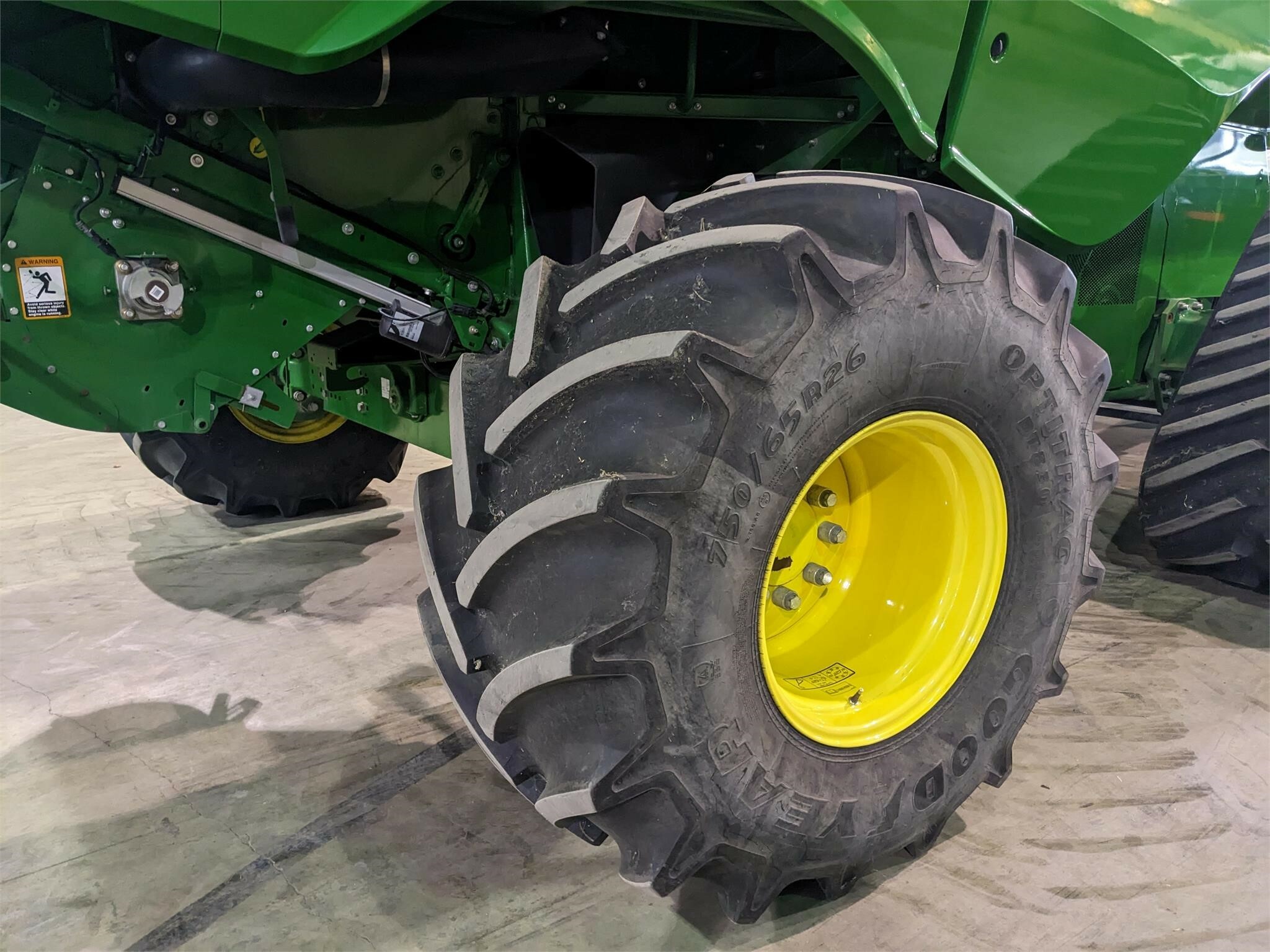 2016 John Deere S680 Combine