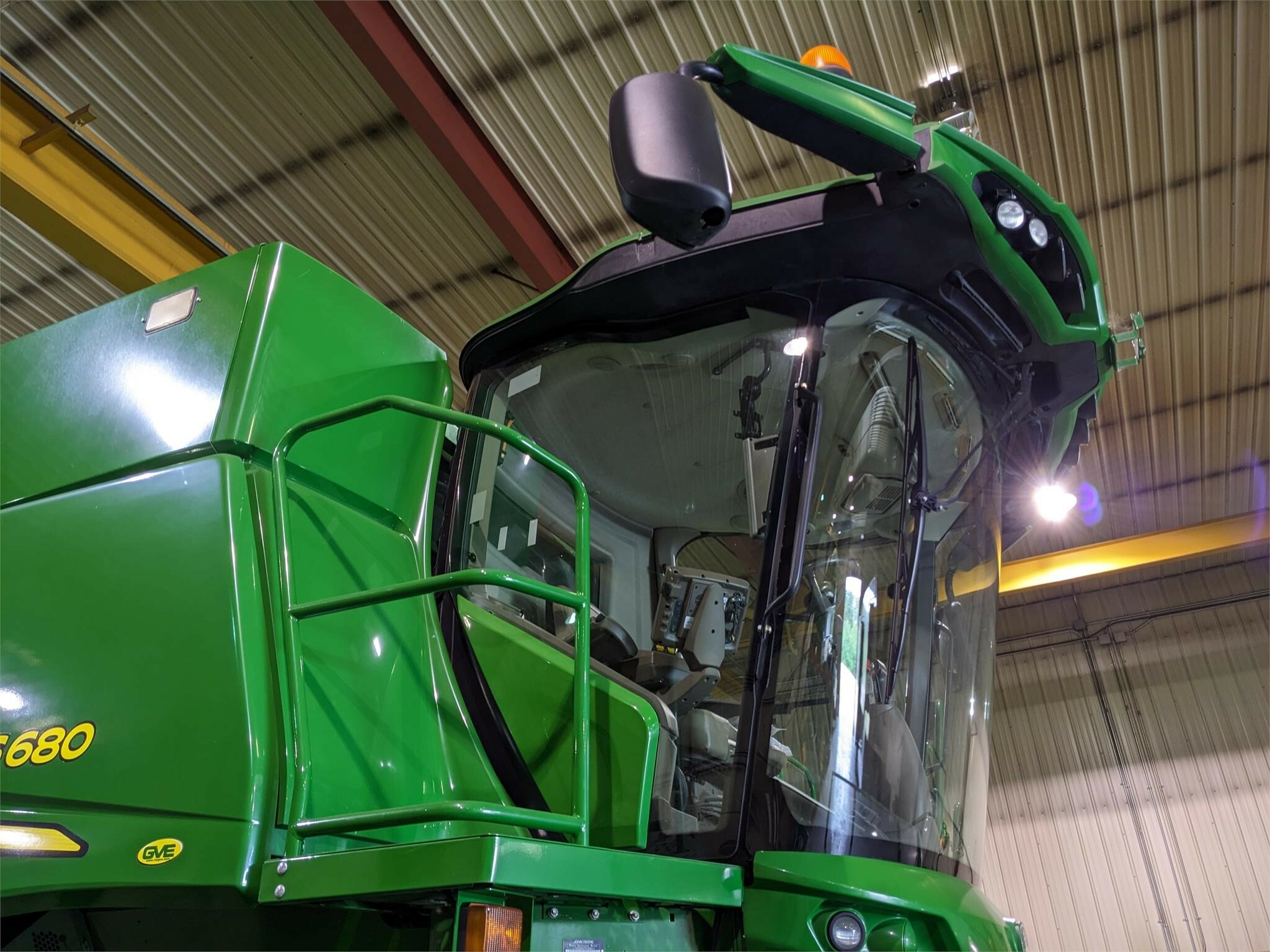 2016 John Deere S680 Combine