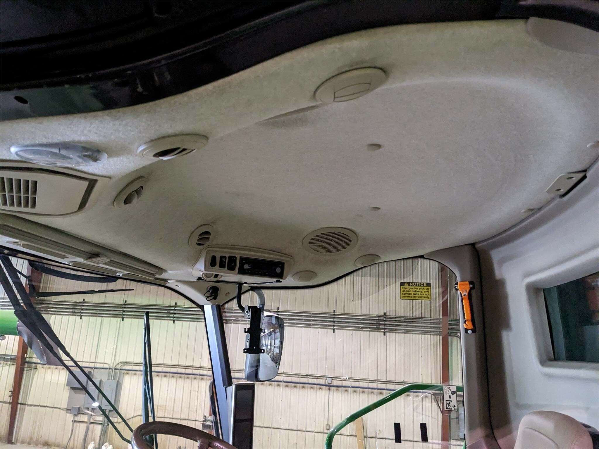 2016 John Deere S680 Combine