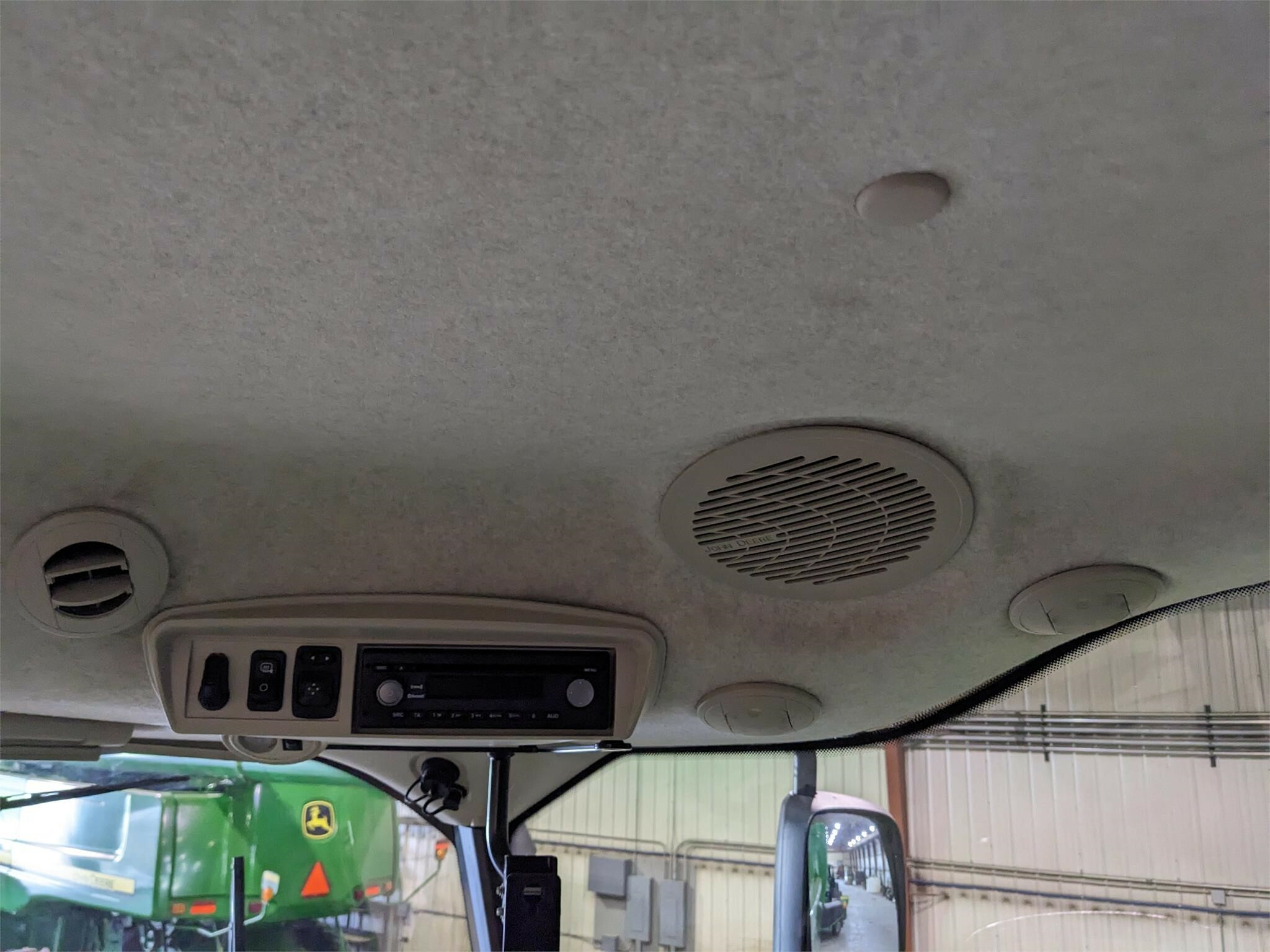 2016 John Deere S680 Combine