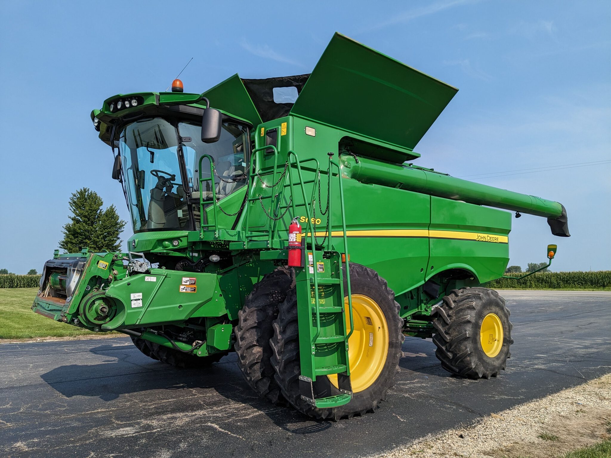 2013 John Deere S680 Combine