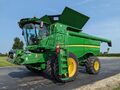 2013 John Deere S680 Combine