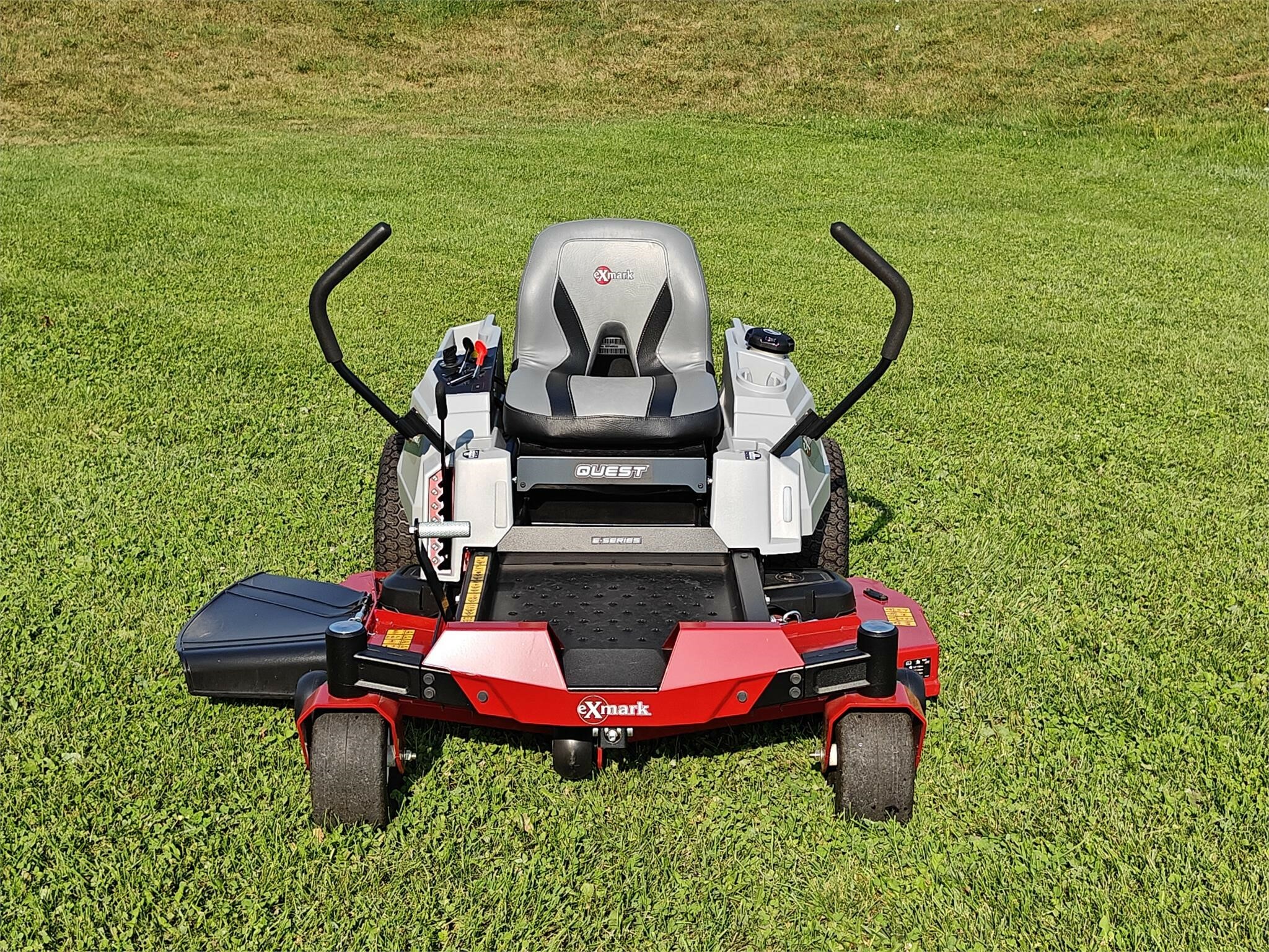 2025 Exmark QZE725GKC50200 Lawn Mower