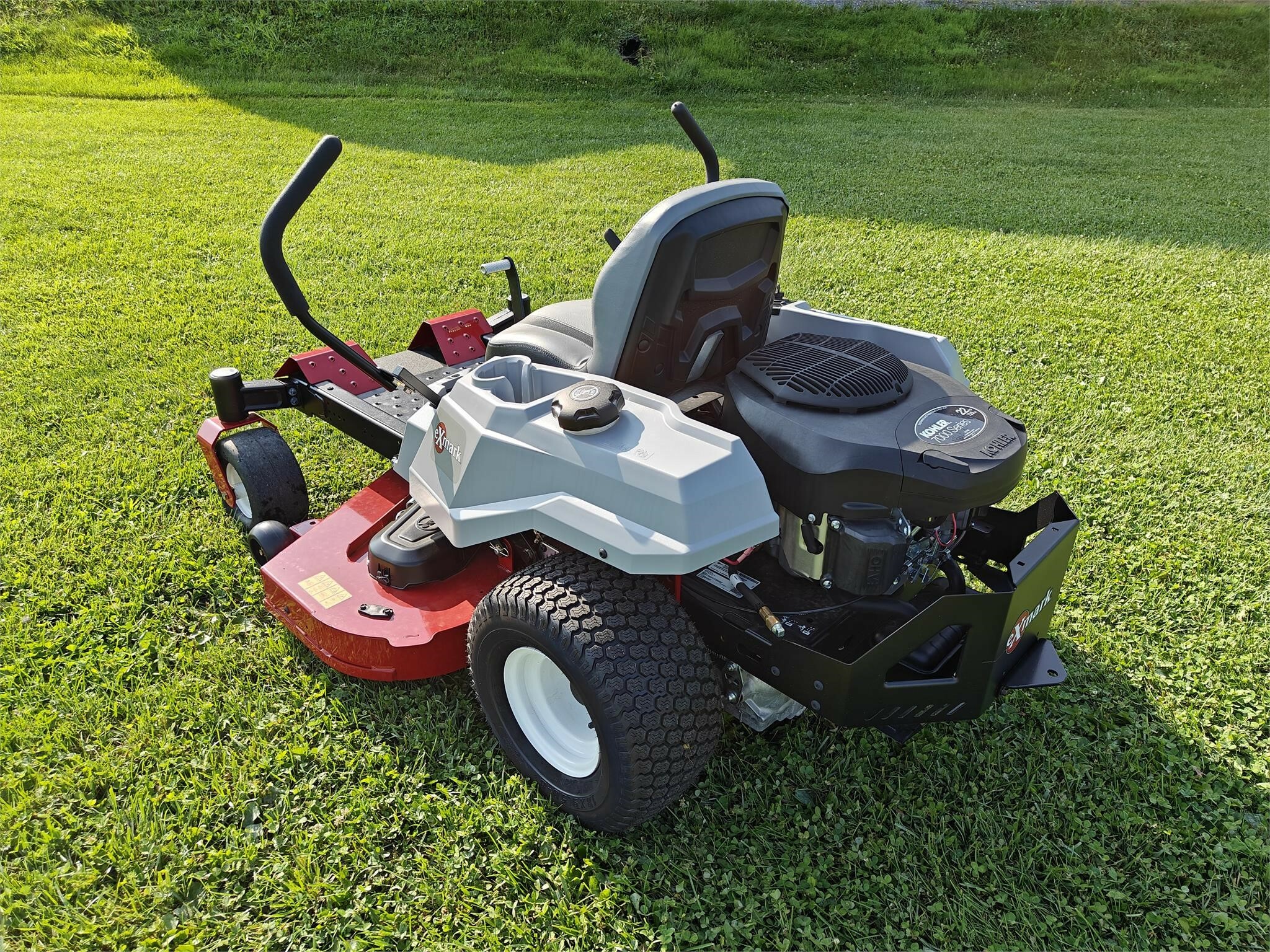 2025 Exmark QZE725GKC50200 Lawn Mower