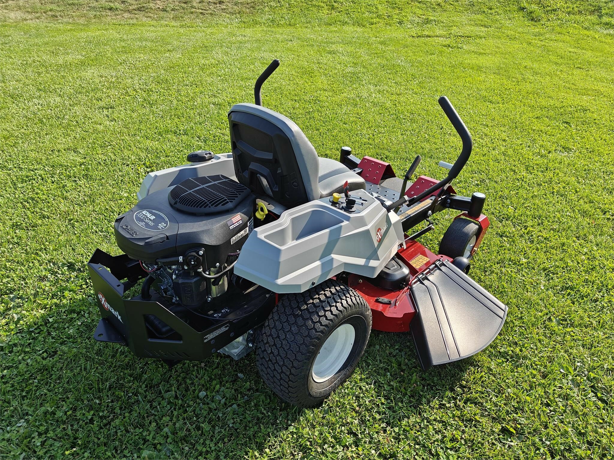 2025 Exmark QZE725GKC50200 Lawn Mower
