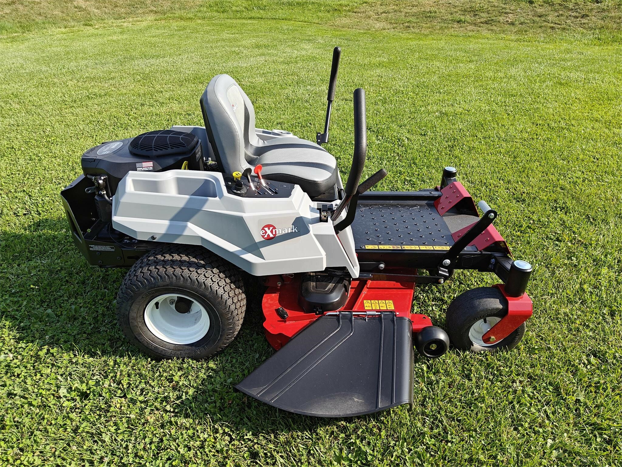 2025 Exmark QZE725GKC50200 Lawn Mower