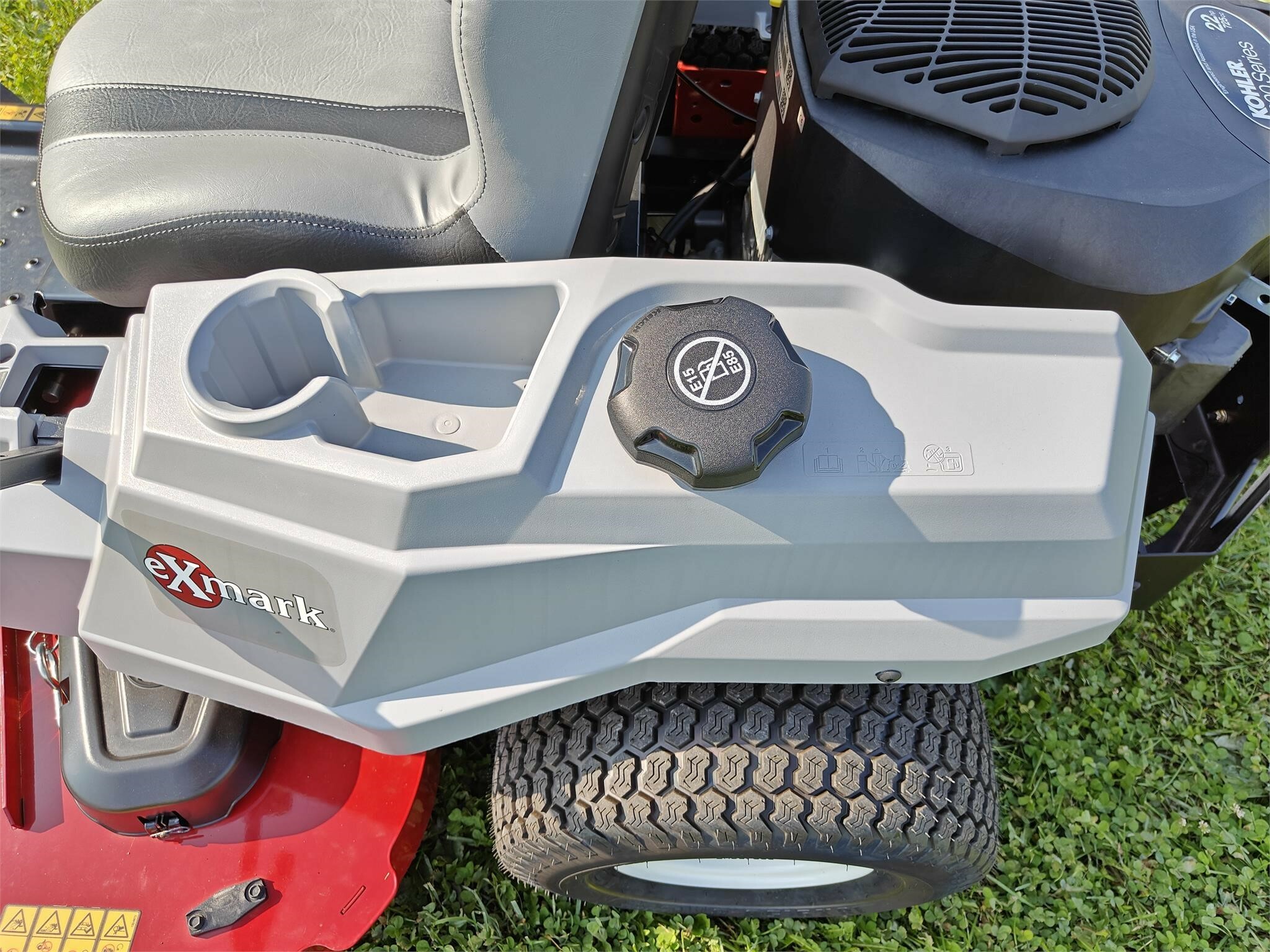 2025 Exmark QZE725GKC50200 Lawn Mower