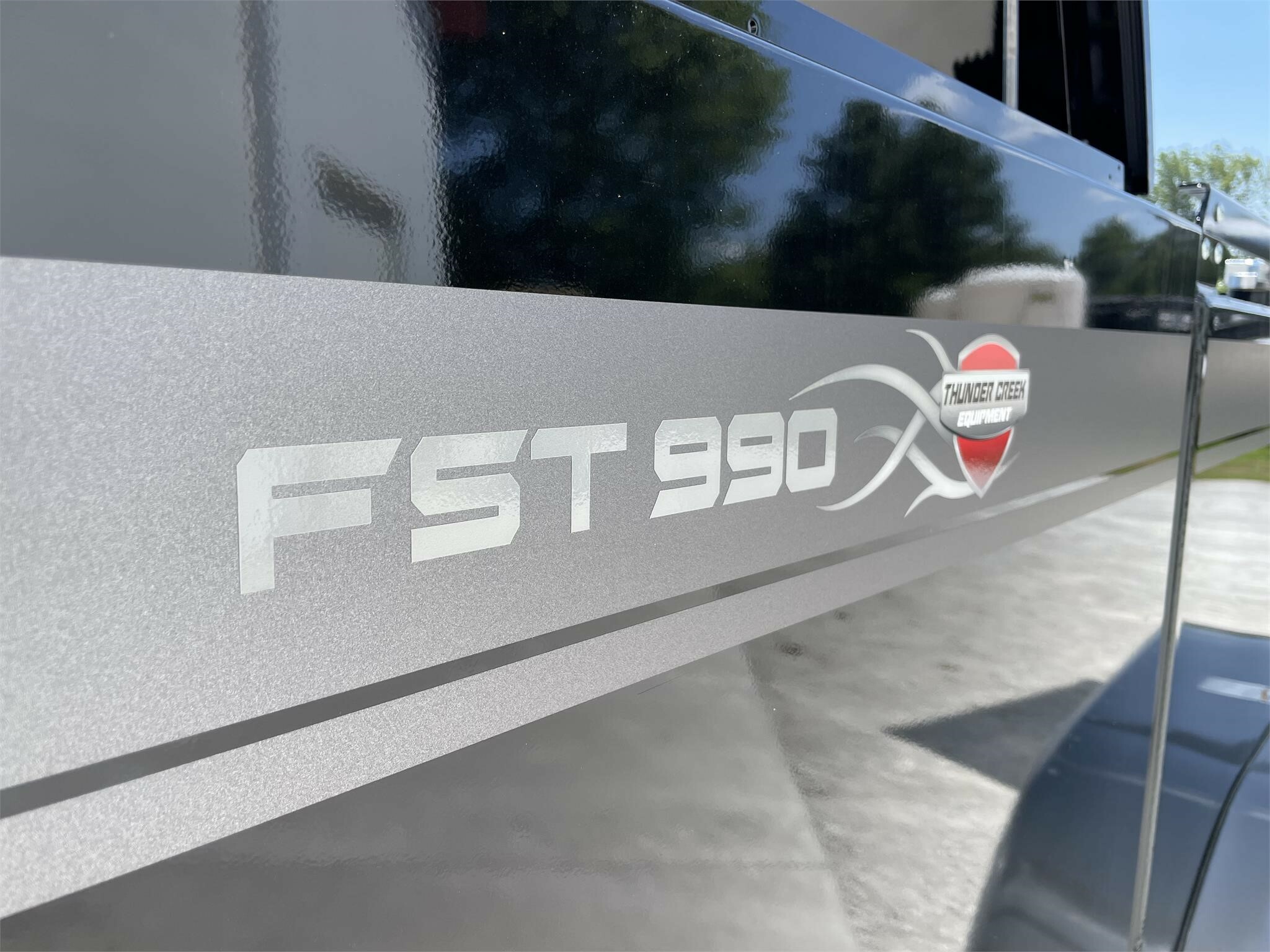 2025 Thunder Creek FST990 Fuel Trucks/Trailer