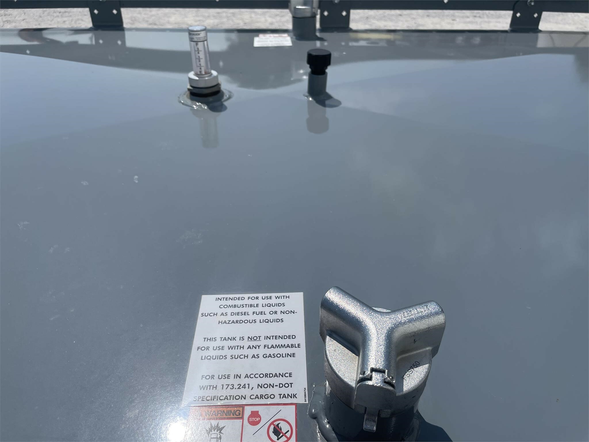 2023 Thunder Creek EV990 Fuel Trucks/Trailer