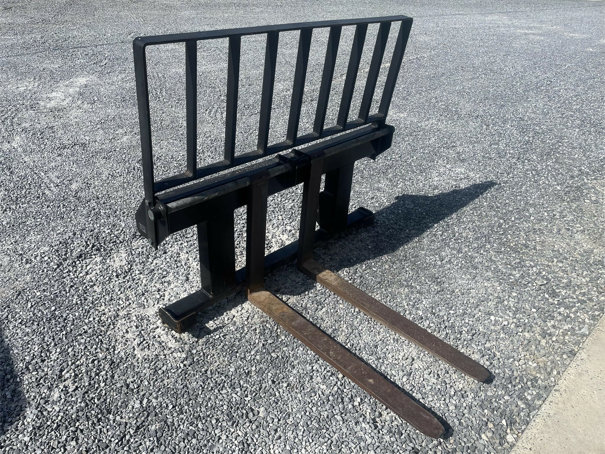 Great Bend 660 Front End Loader 5,900 Machinery Pete