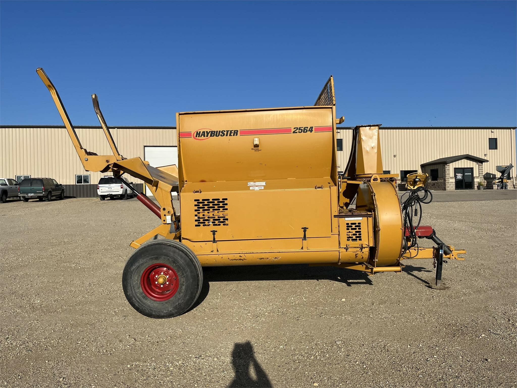 2014 Haybuster 2564 Grinders and Mixer