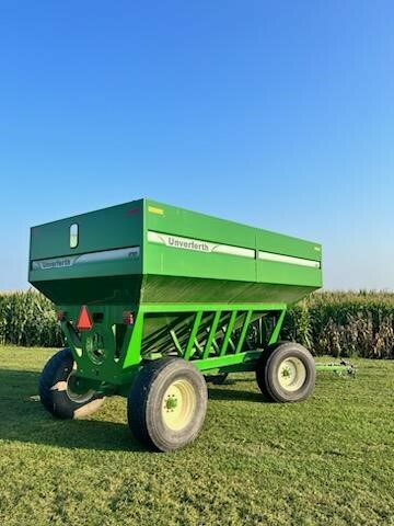  Unverferth 530 Gravity Wagon