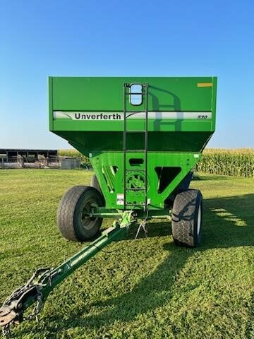  Unverferth 530 Gravity Wagon