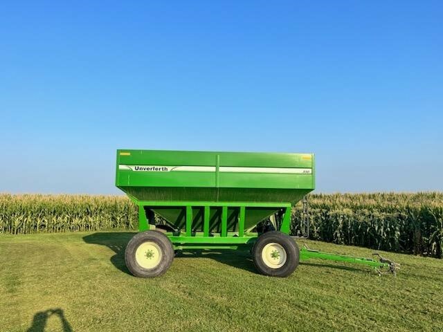  Unverferth 530 Gravity Wagon