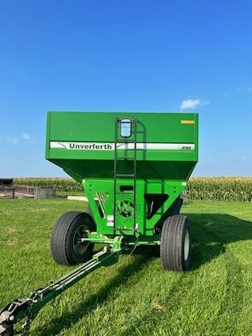  Unverferth 530 Gravity Wagon