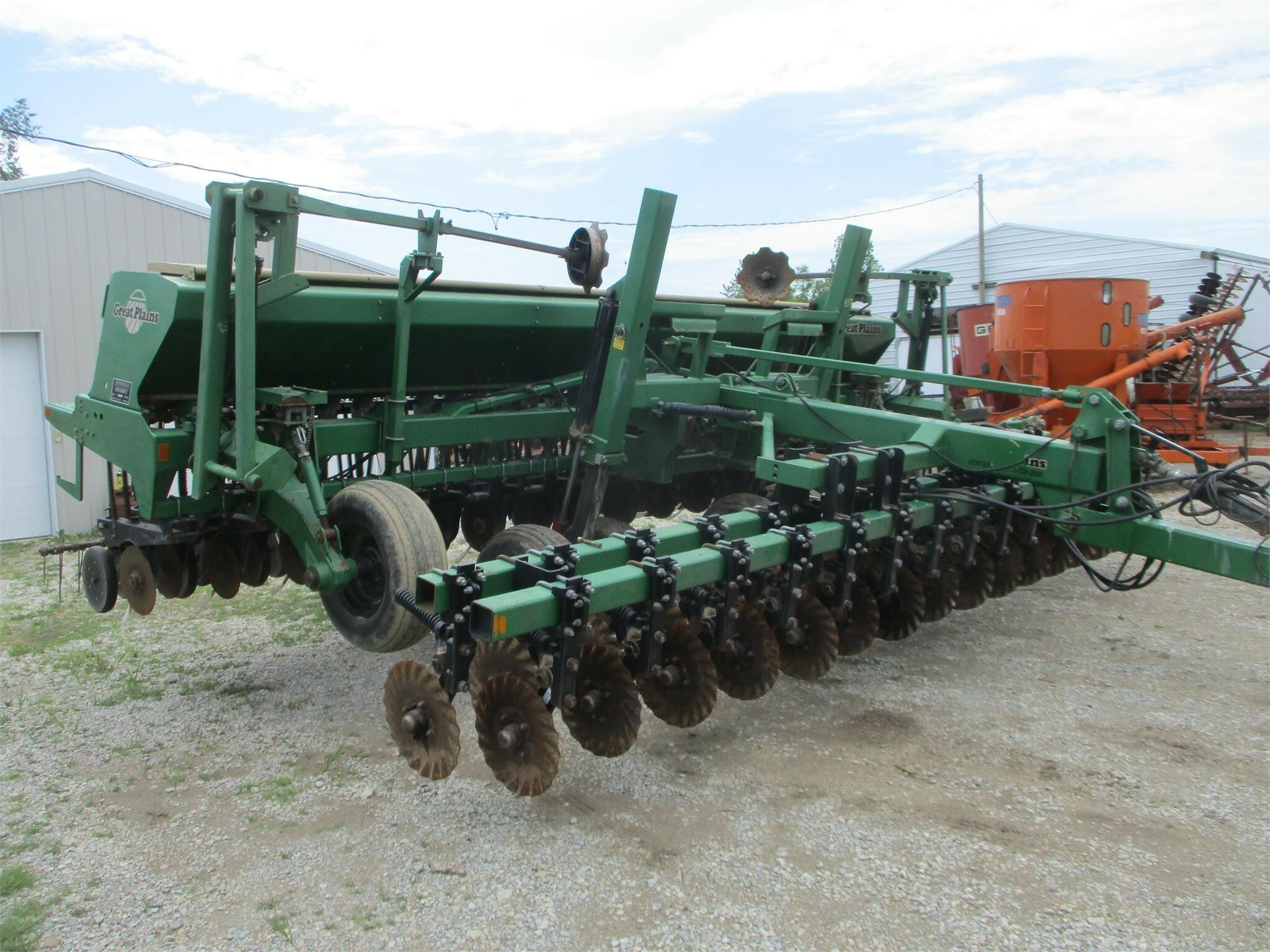  Great Plains SOLID STAND 2000 Drill