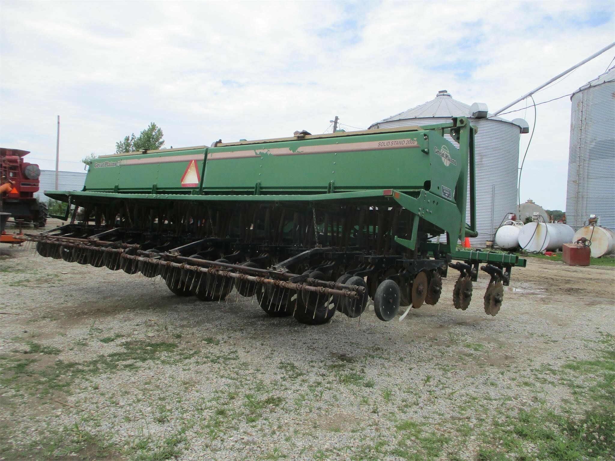  Great Plains SOLID STAND 2000 Drill