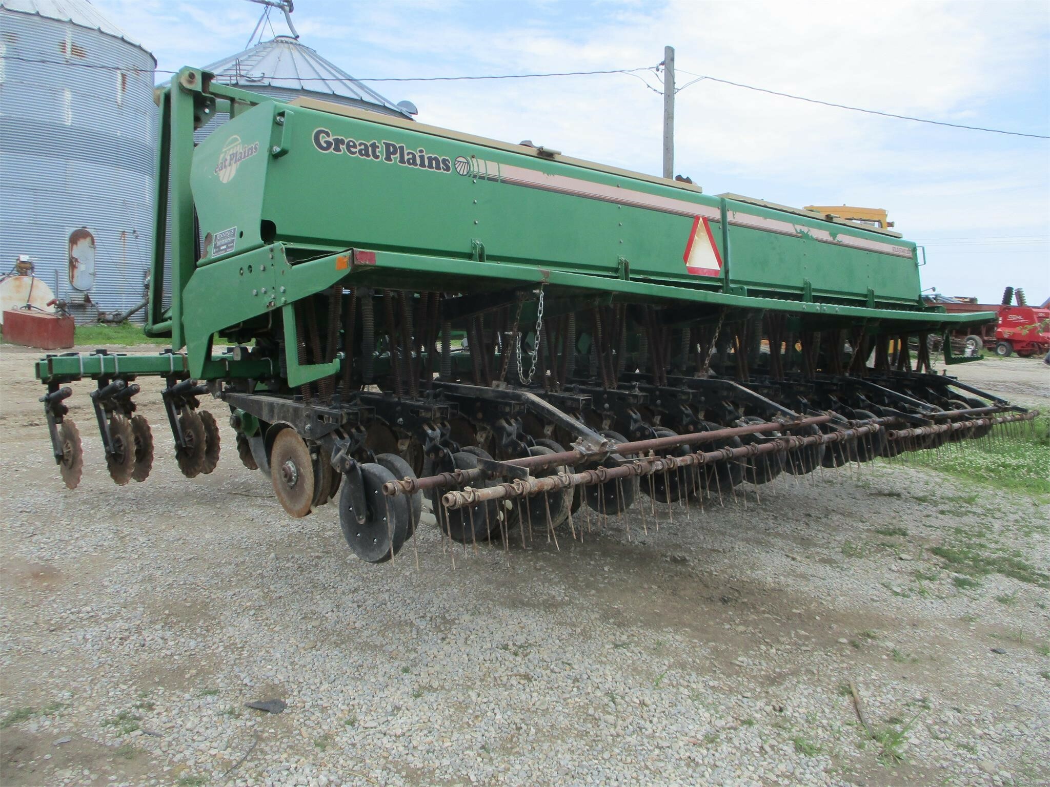  Great Plains SOLID STAND 2000 Drill