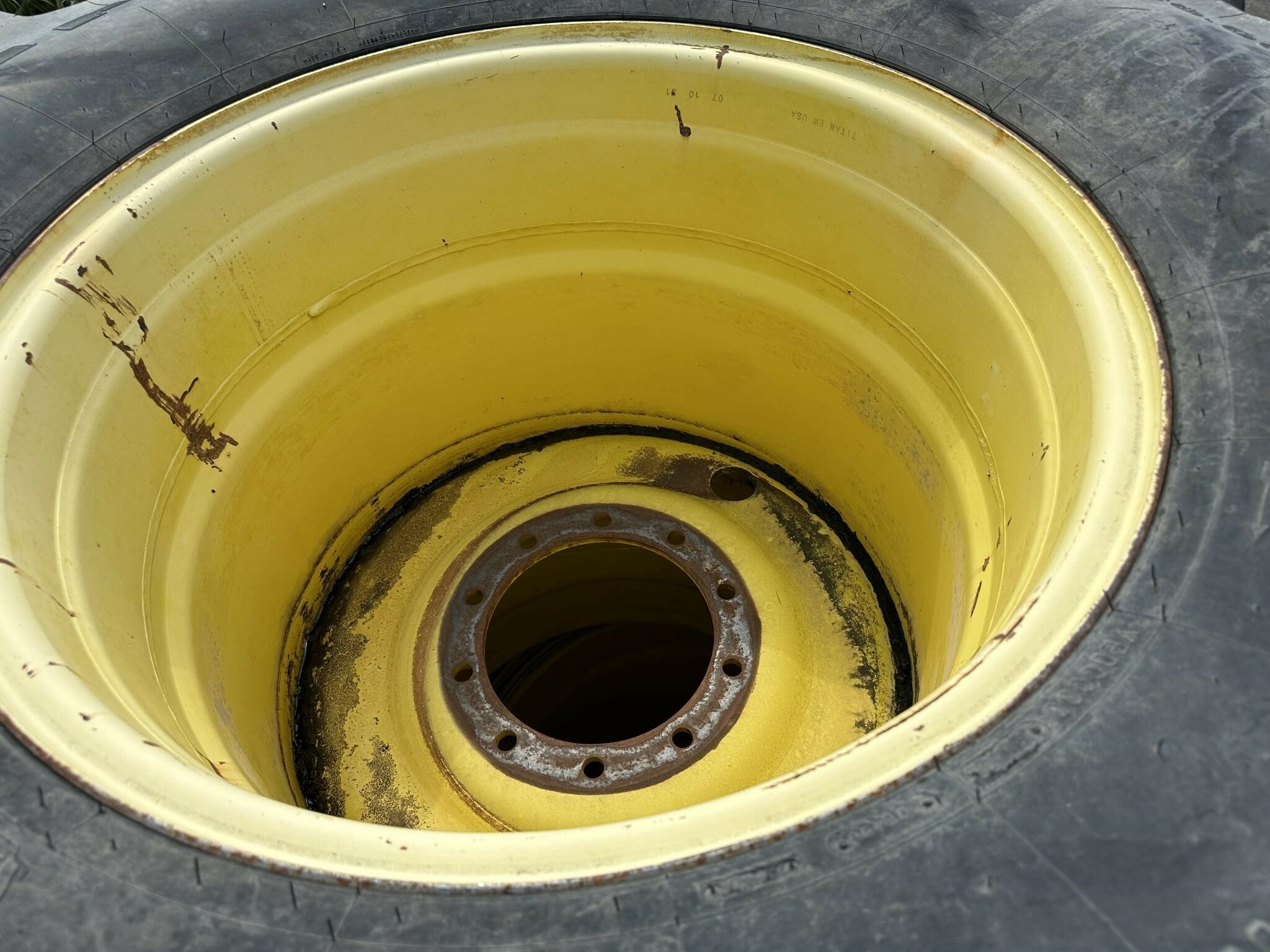 Firestone 1250/45-32 Wheels / Tires / Track - $7,500 | Machinery Pete
