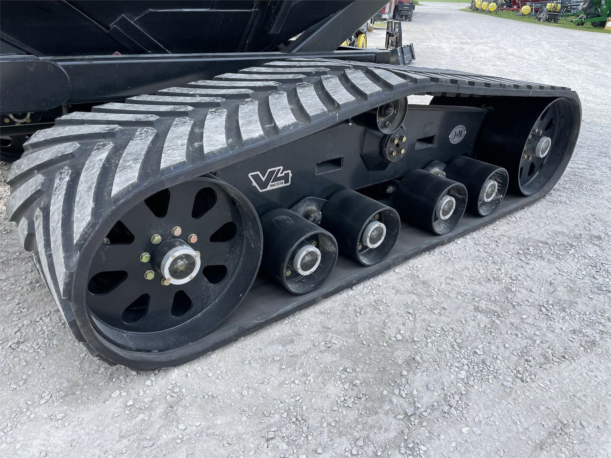 2022 J&M 1412-20T Grain Cart