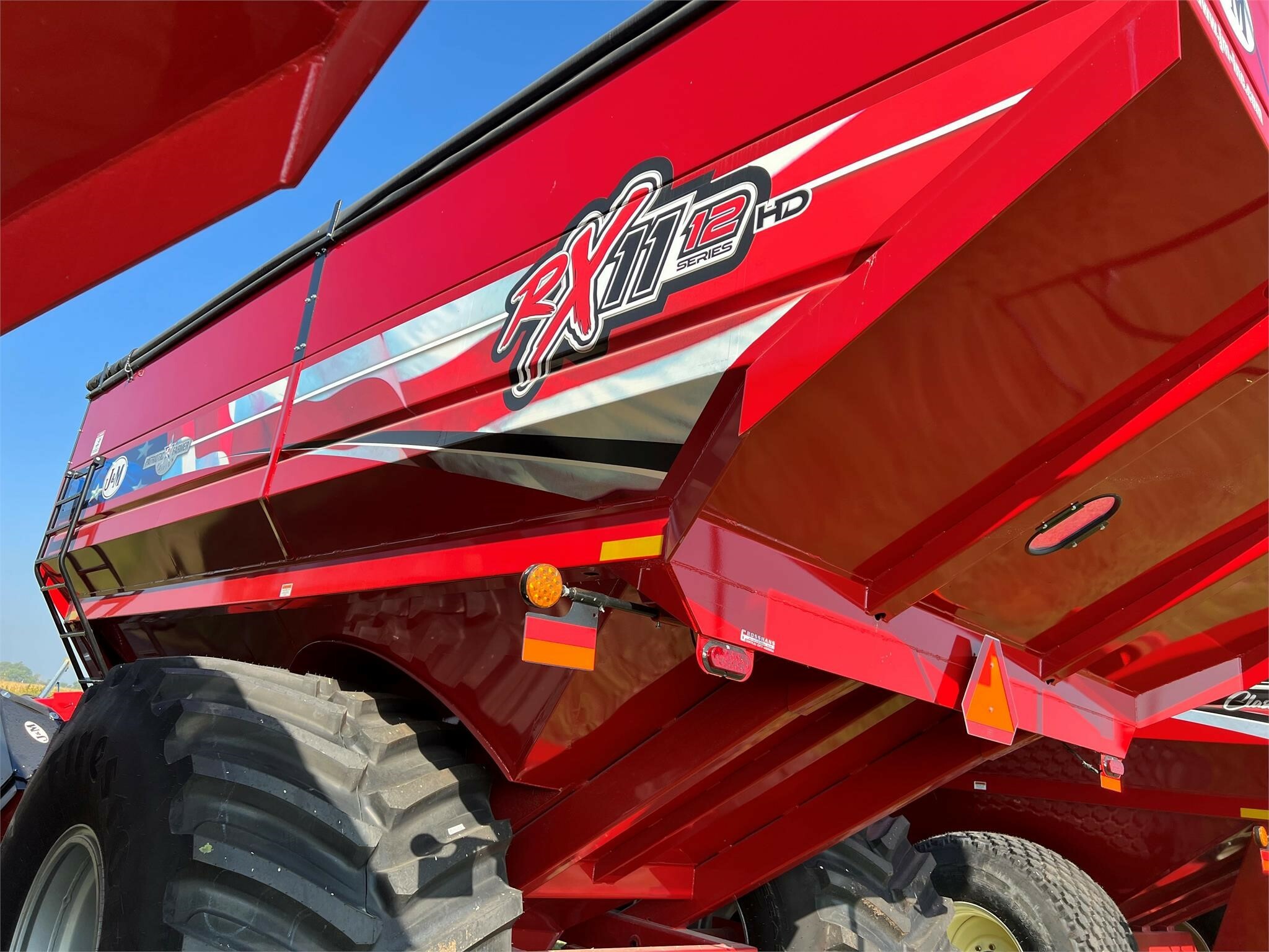 2023 J&M 1112 Grain Cart