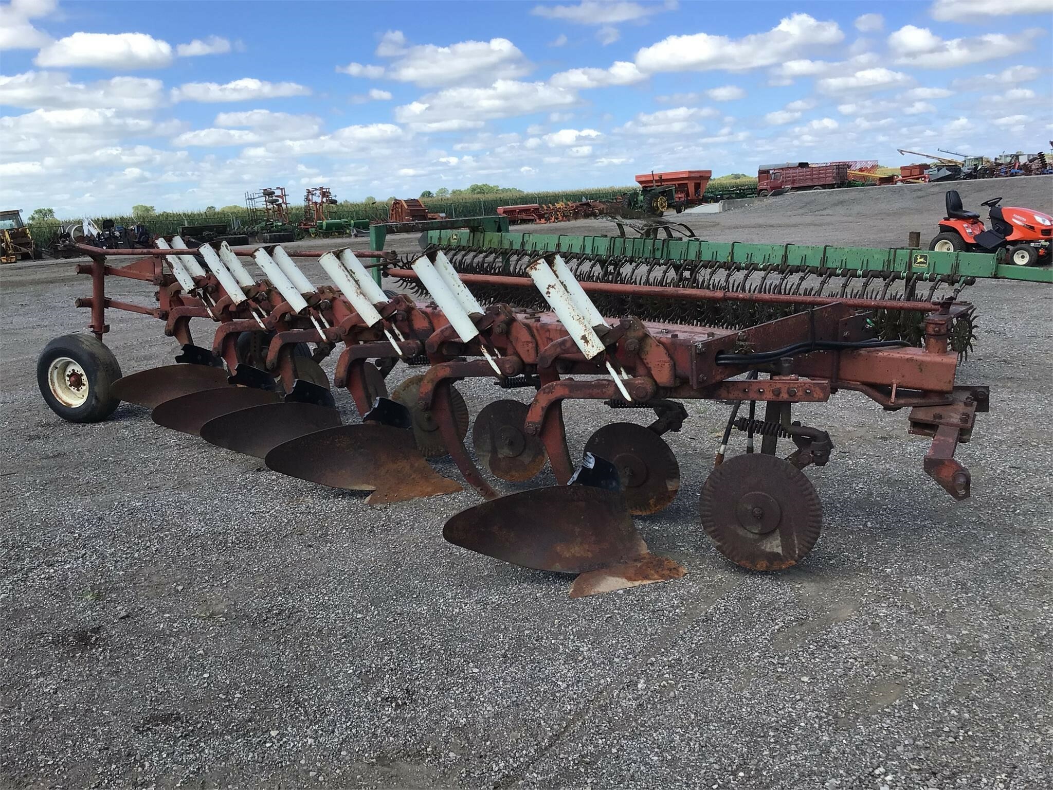  International Harvester 720 Plow