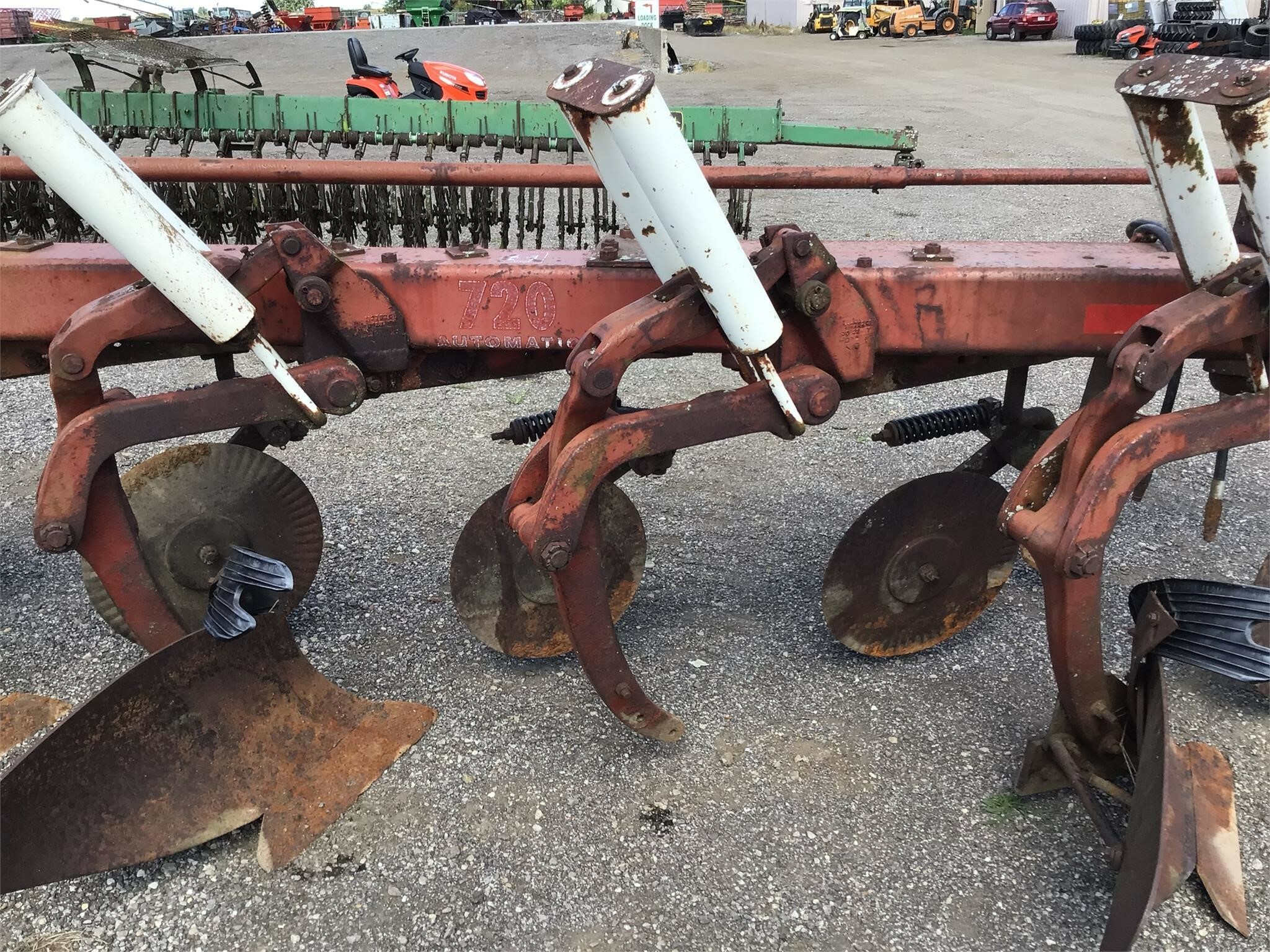  International Harvester 720 Plow
