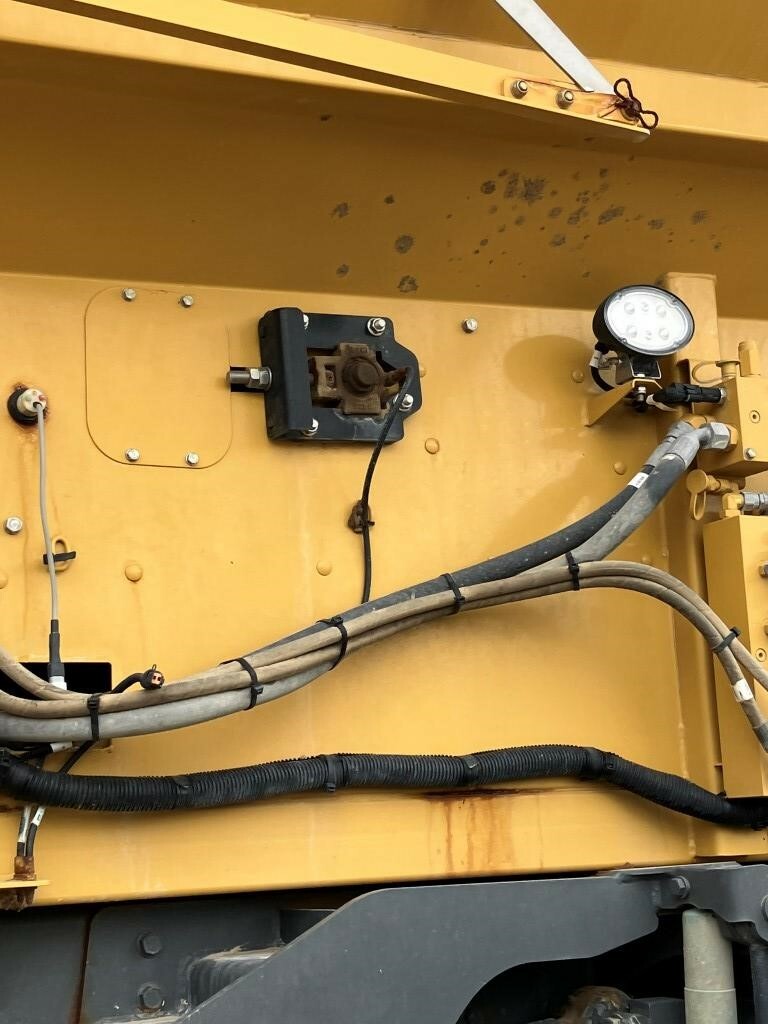 2020 ROGATOR RG1300C Self-Propelled Sprayer