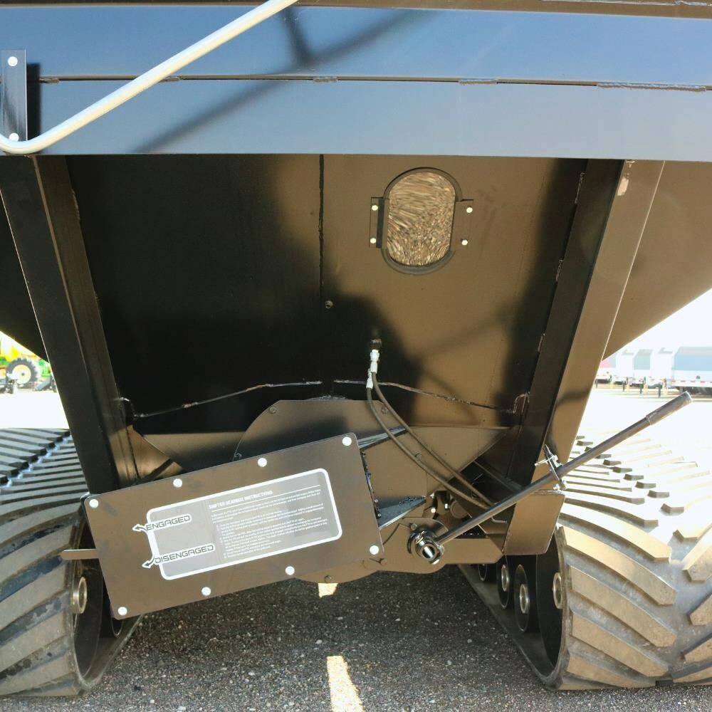 2026 J&M 1432-22T Grain Cart