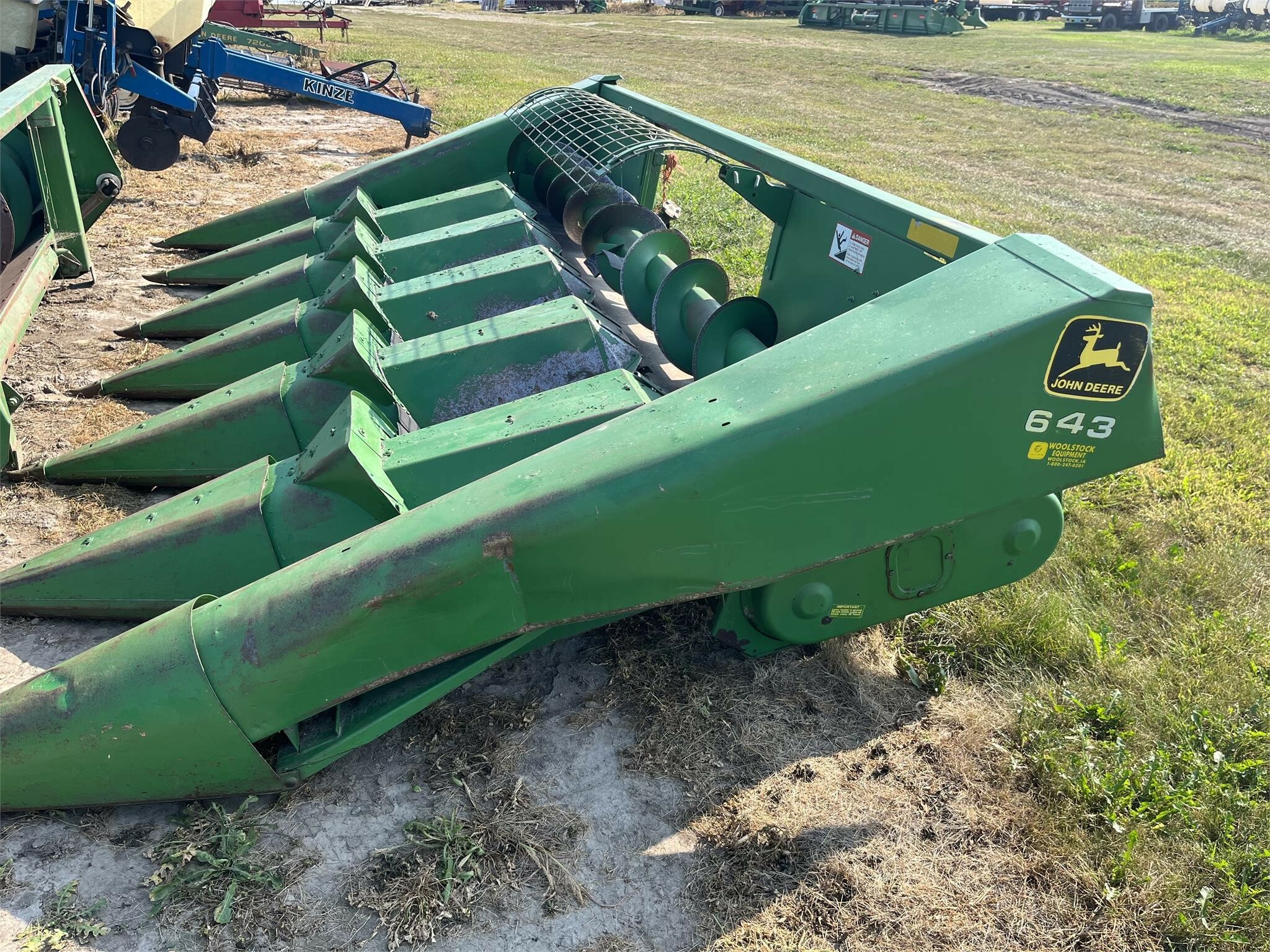 John Deere 643 Corn Head 3,950 Machinery Pete