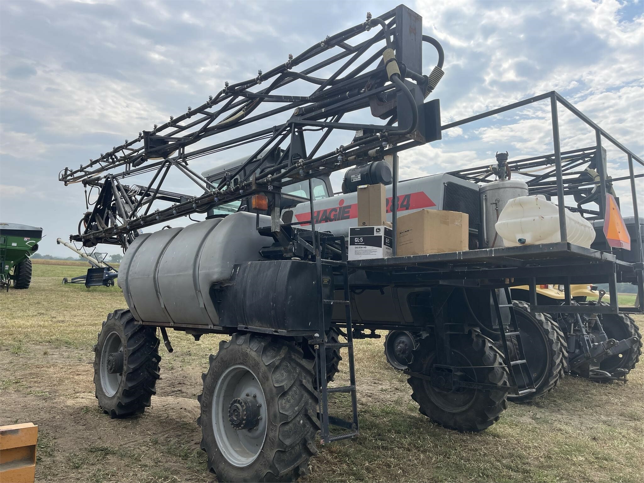 Hagie 284 SelfPropelled Sprayer Call Machinery Pete