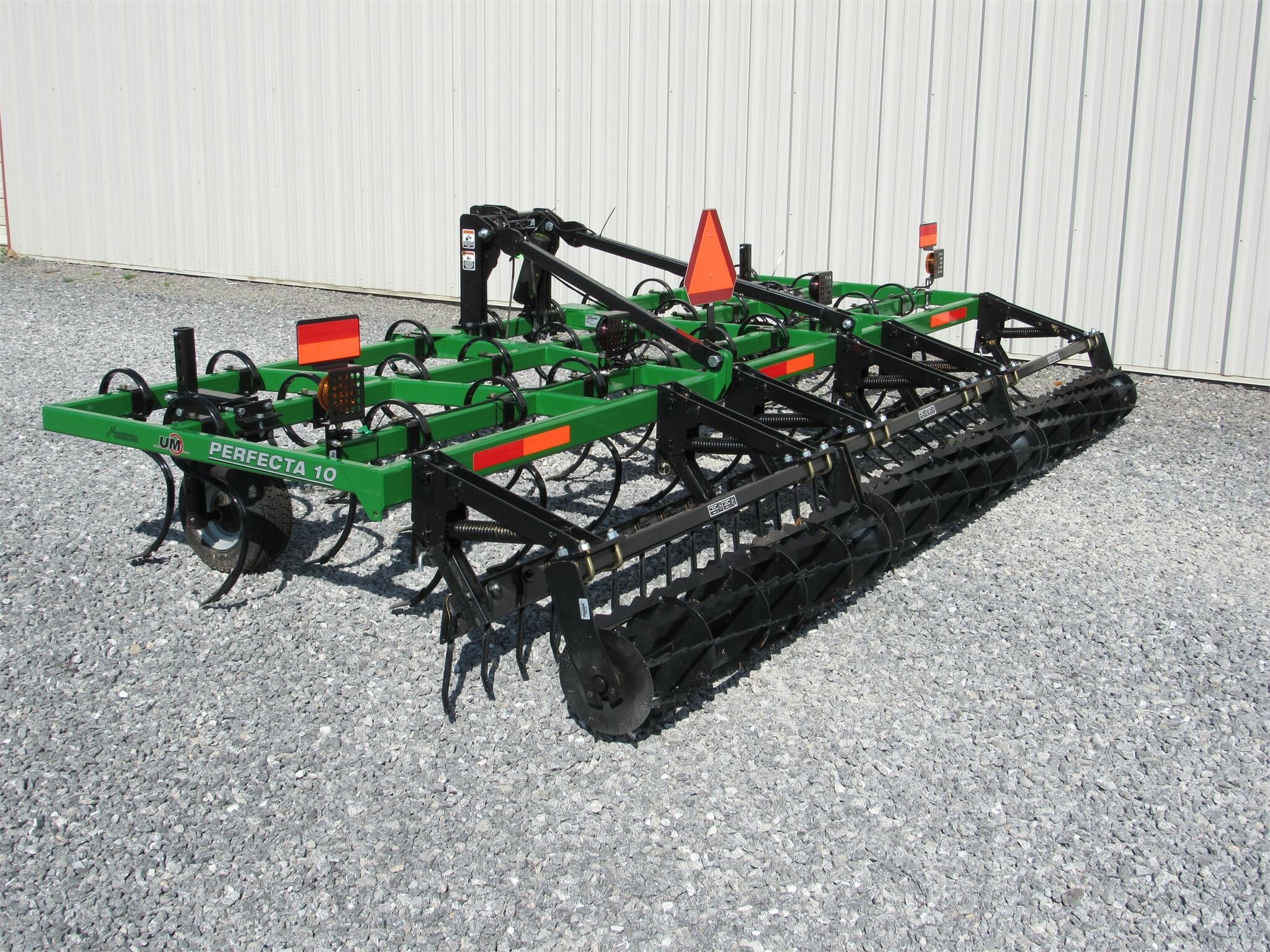 2023 Unverferth Perfecta 10 Field Cultivator