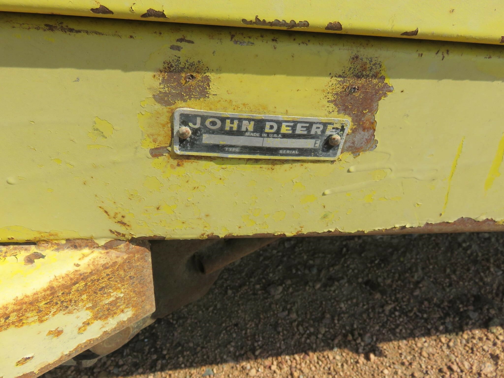  John Deere 3RW Pull-Type Forage Harvester