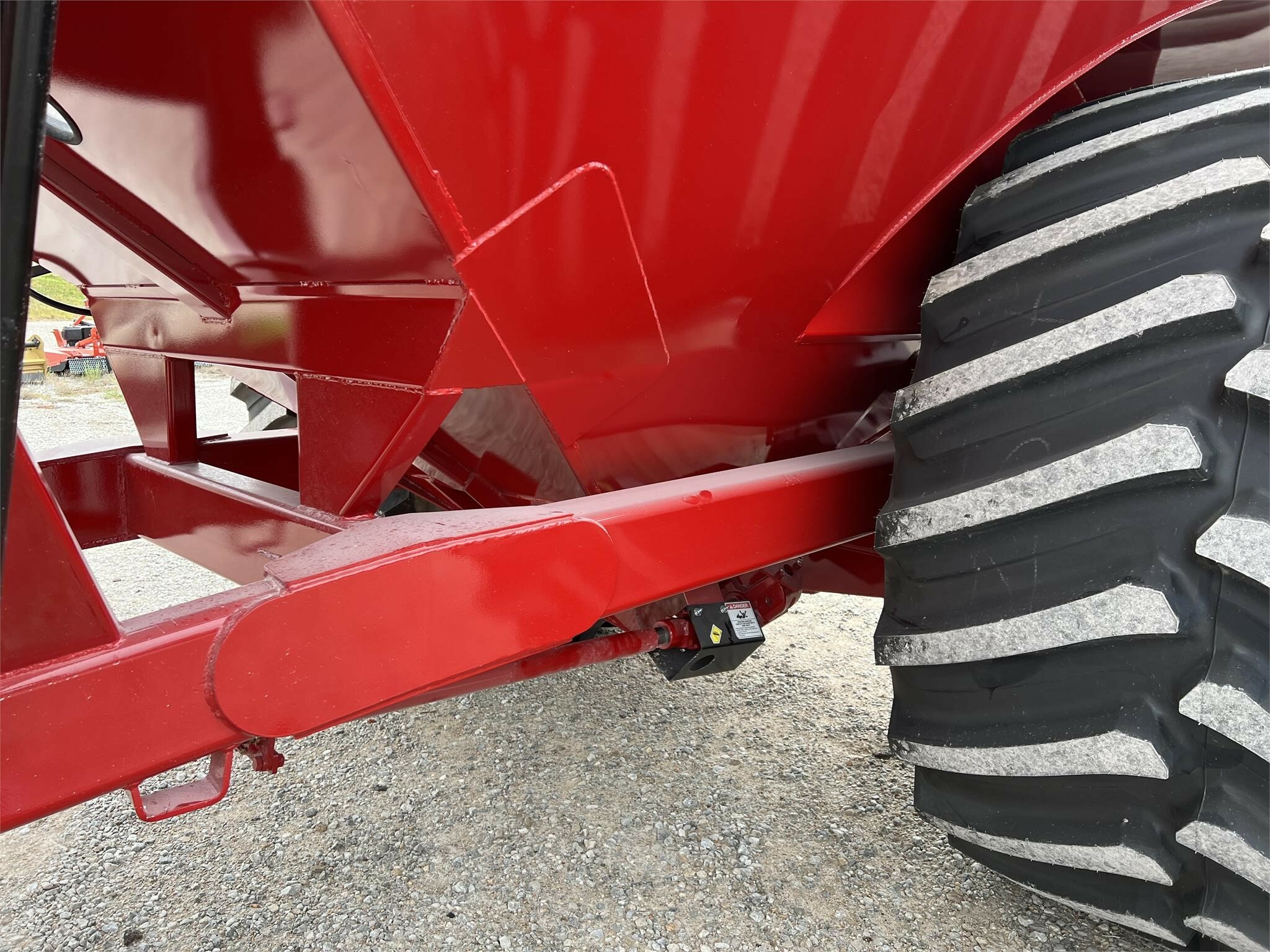 2023 J&M 1112 Grain Cart