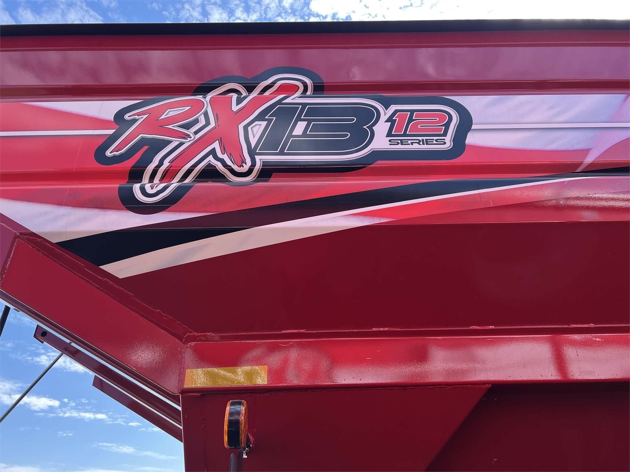 2023 J&M 1150-20D Grain Cart
