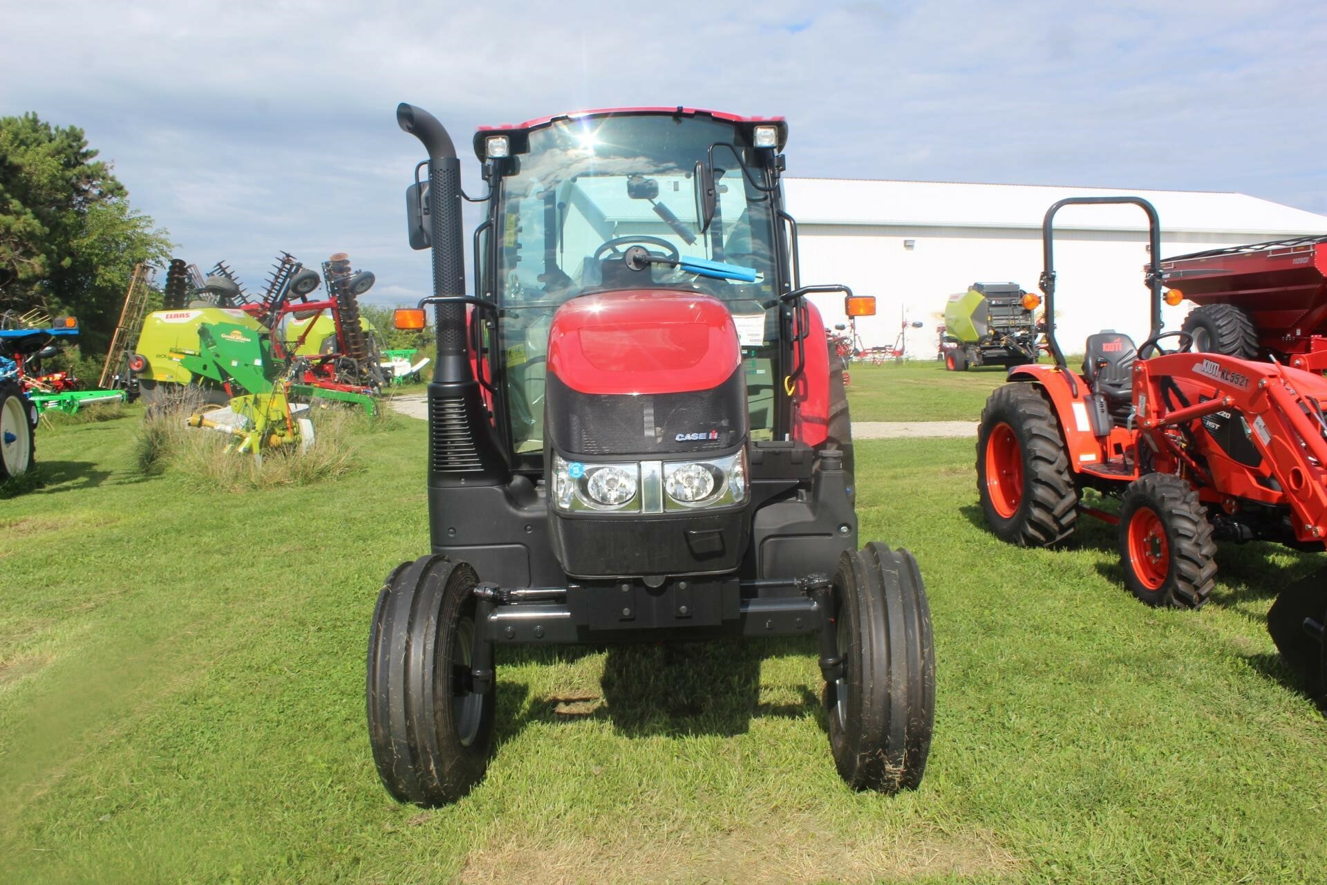  Case IH Farmall 100C Tractor