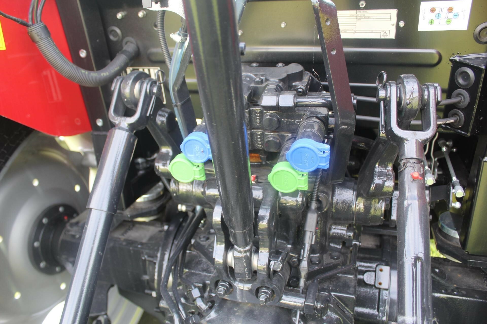  Case IH Farmall 100C Tractor