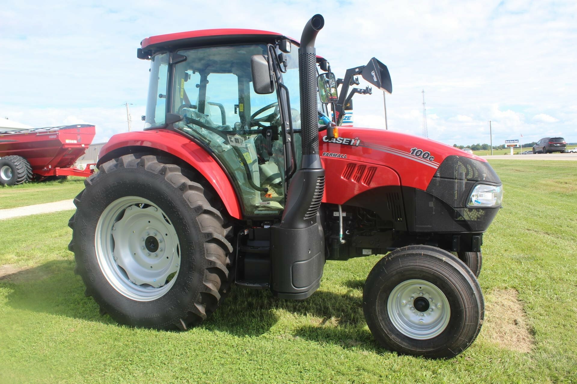  Case IH Farmall 100C Tractor