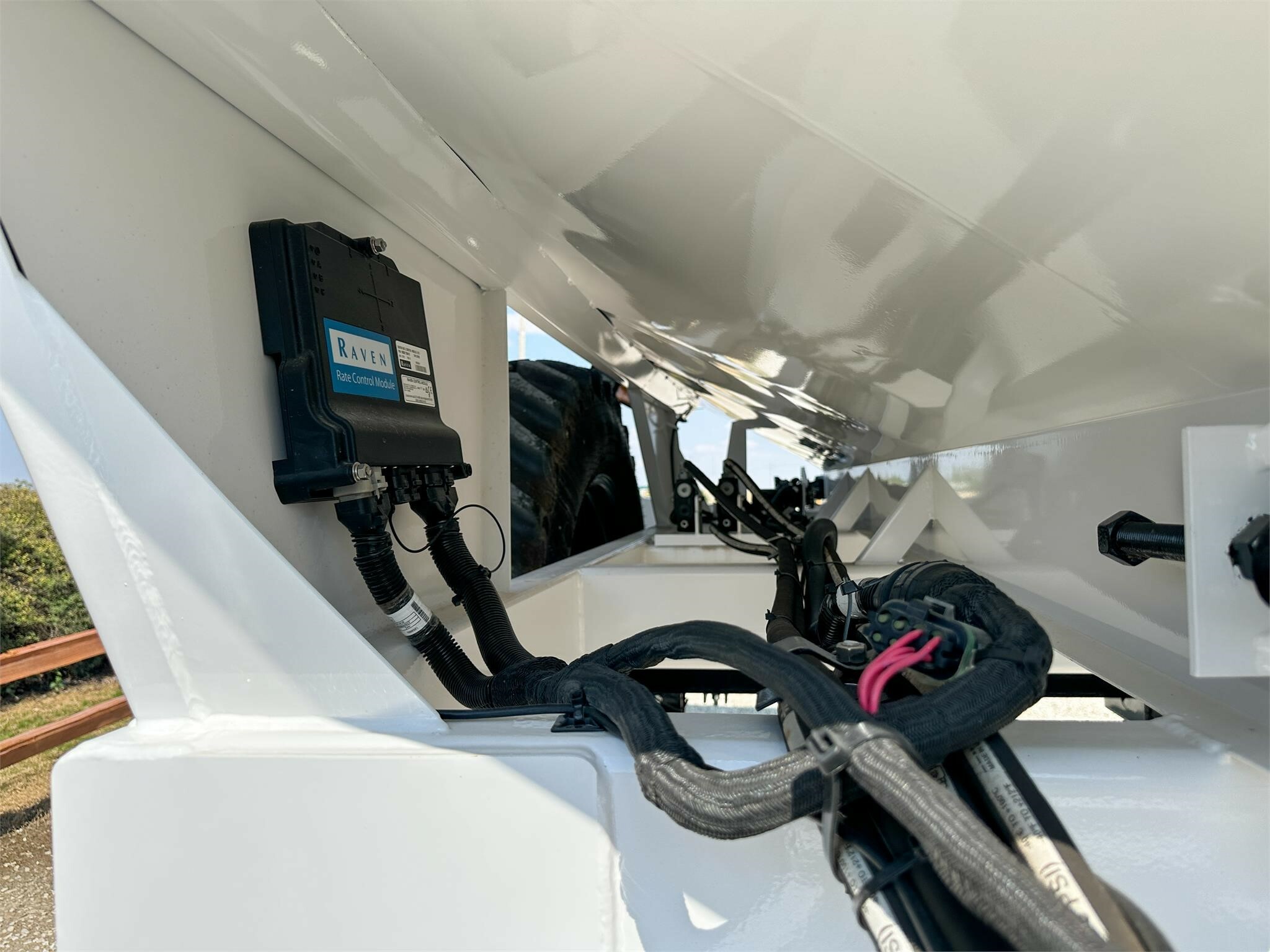 2026 Dalton Ag Products 1000 Pull-Type Fertilizer Spreader