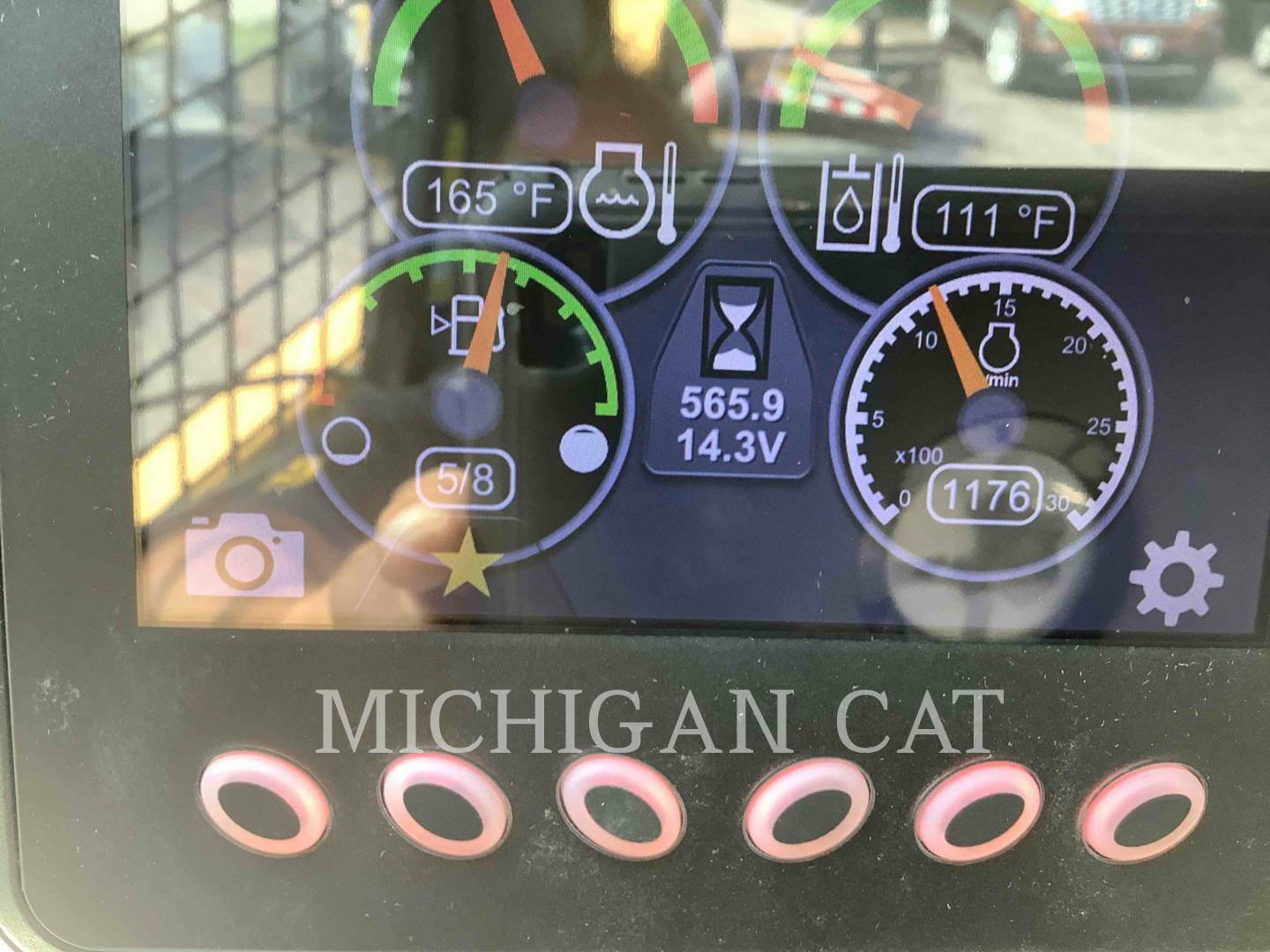 2016 Caterpillar 242D Skid Steer