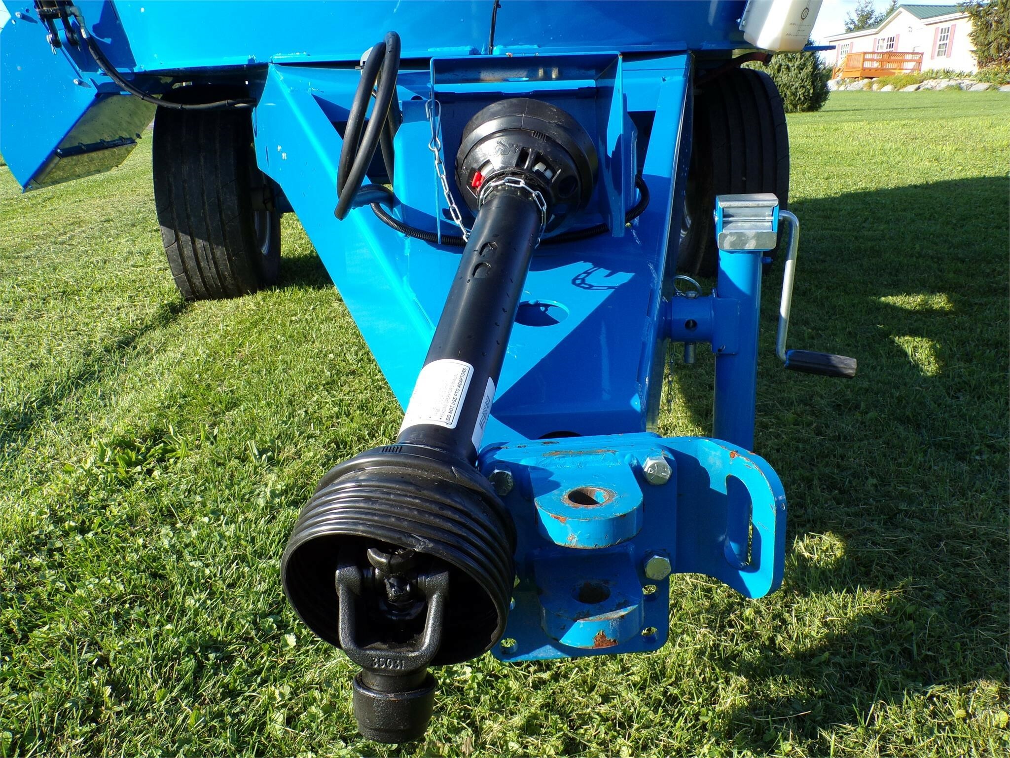 2025 Patz 800 SERIES II 350 Feed Wagon