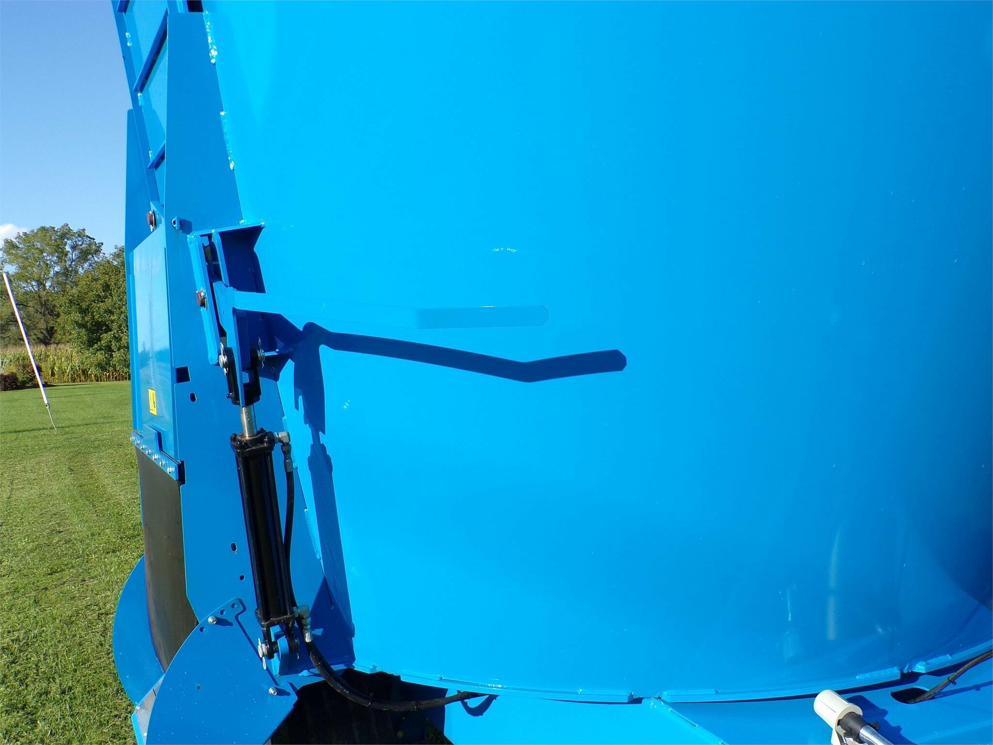 2025 Patz 800 SERIES II 350 Feed Wagon