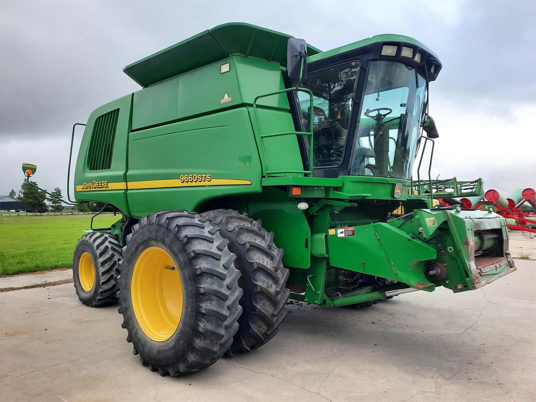 2004 John Deere 9660 STS Combine