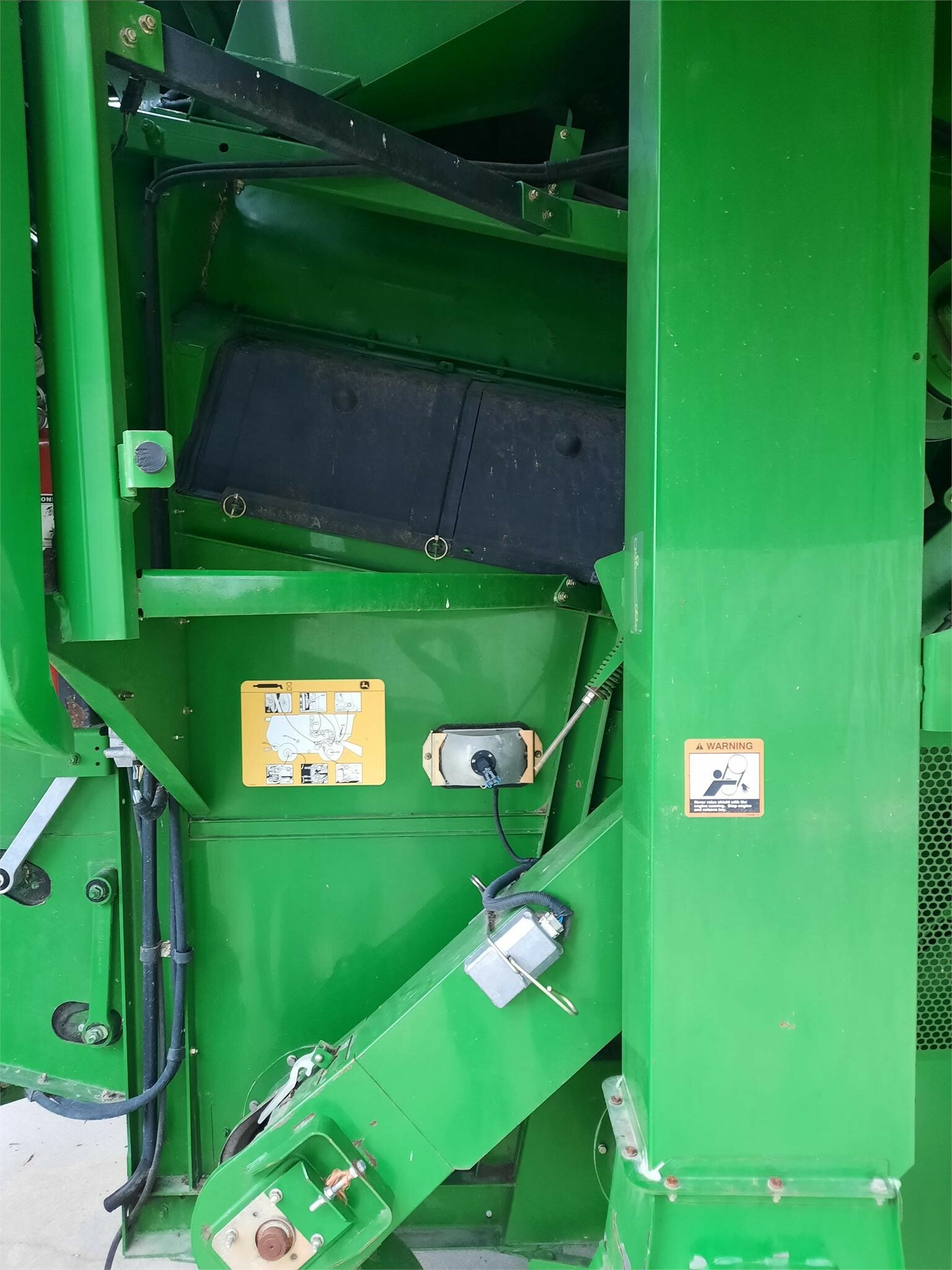 2004 John Deere 9660 STS Combine