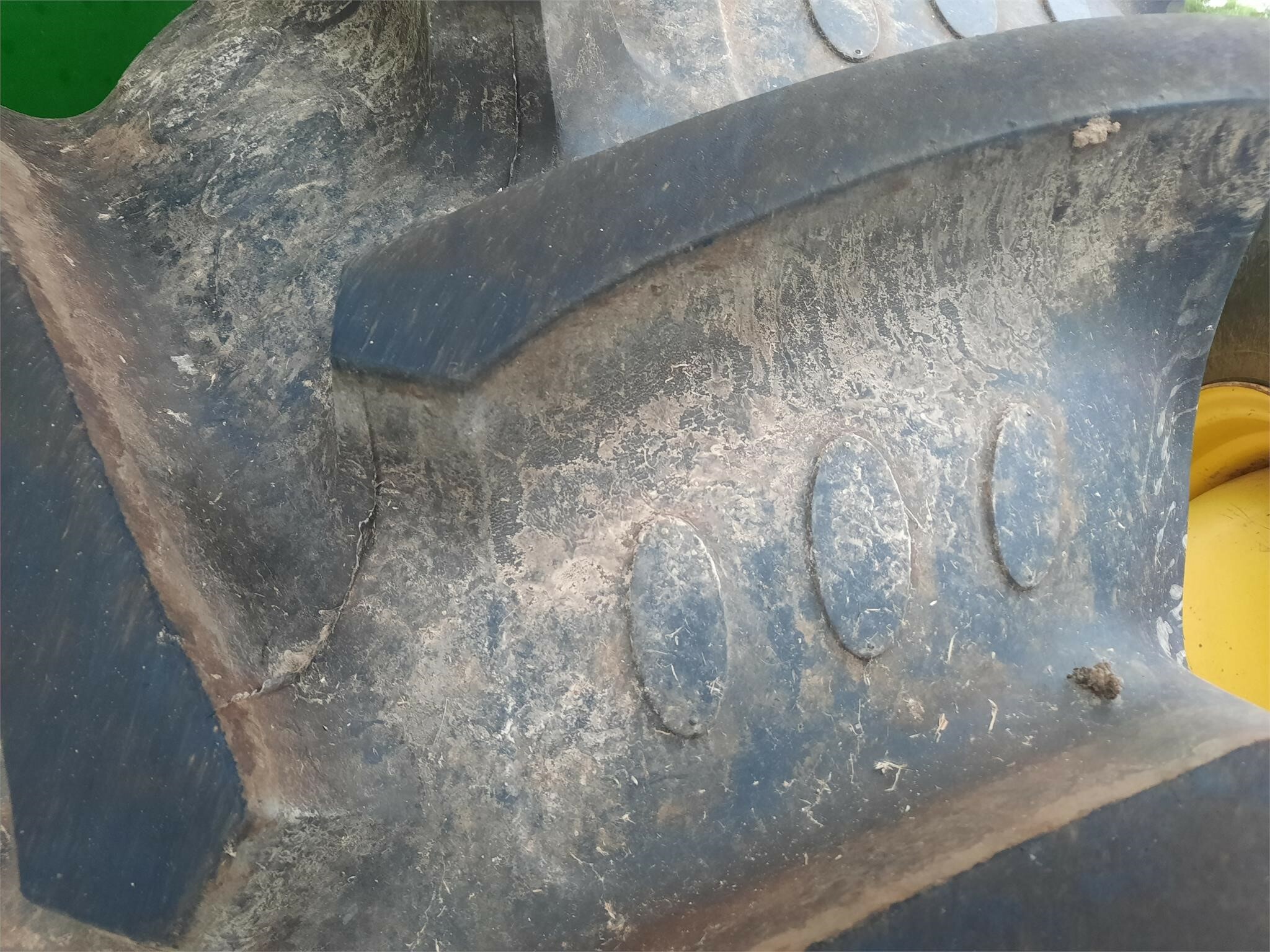 2004 John Deere 9660 STS Combine