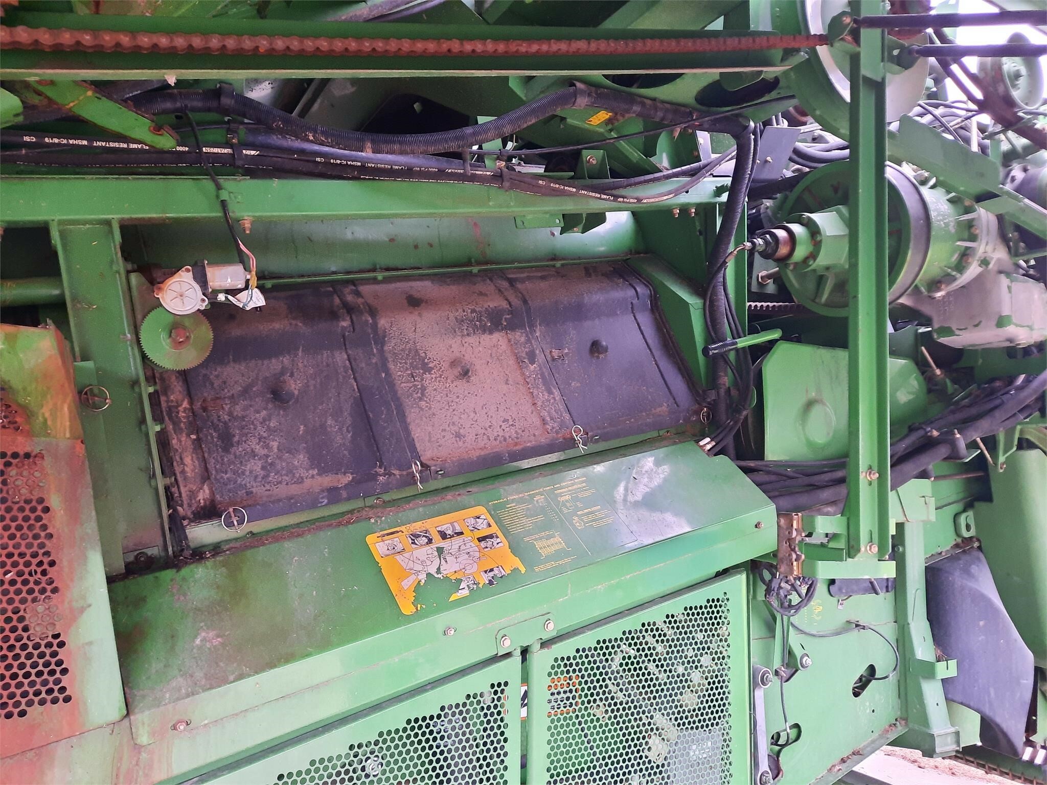 2004 John Deere 9660 STS Combine